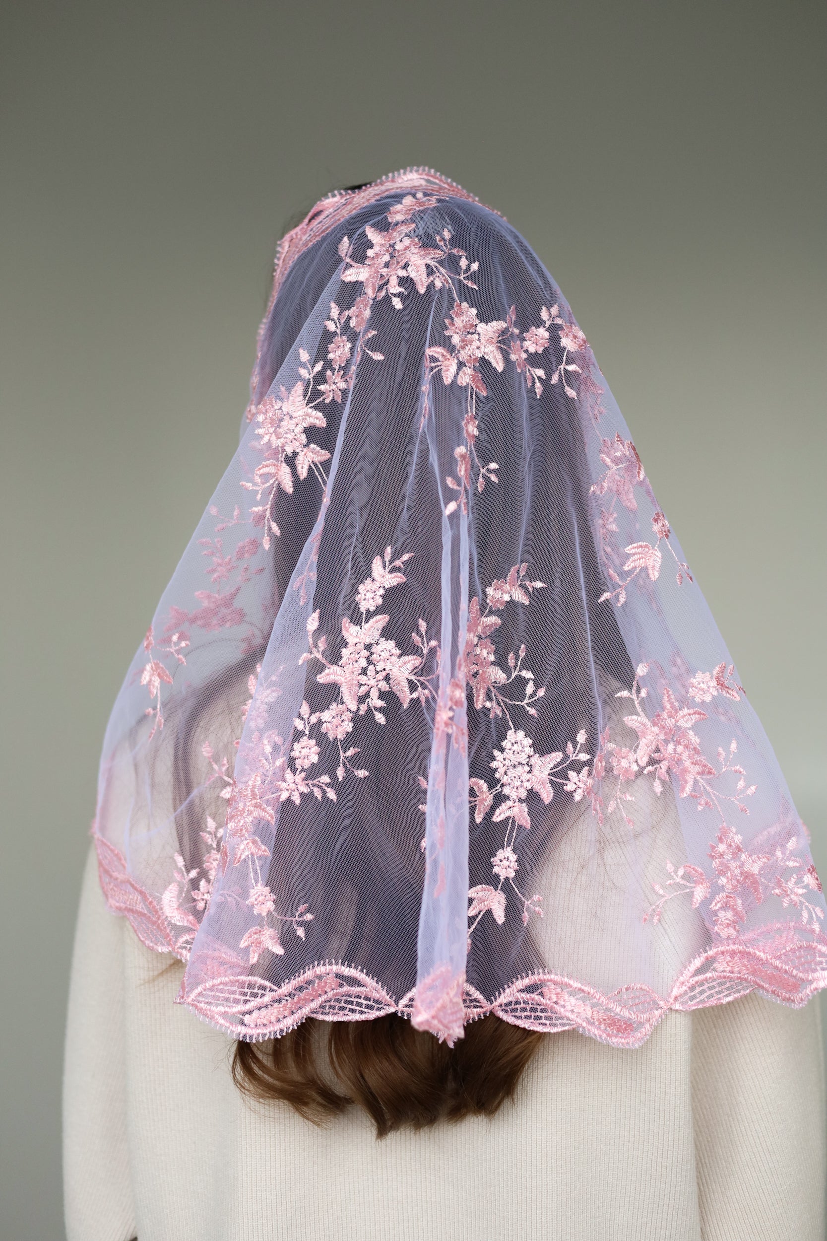 SHORT PINK MANTILLA - MariaVeils