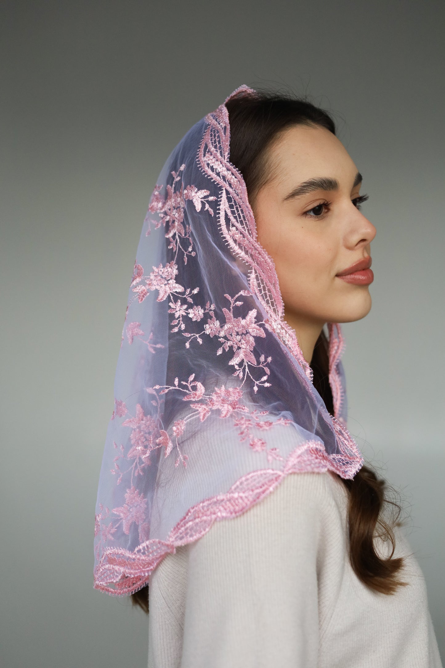 SHORT PINK MANTILLA - MariaVeils