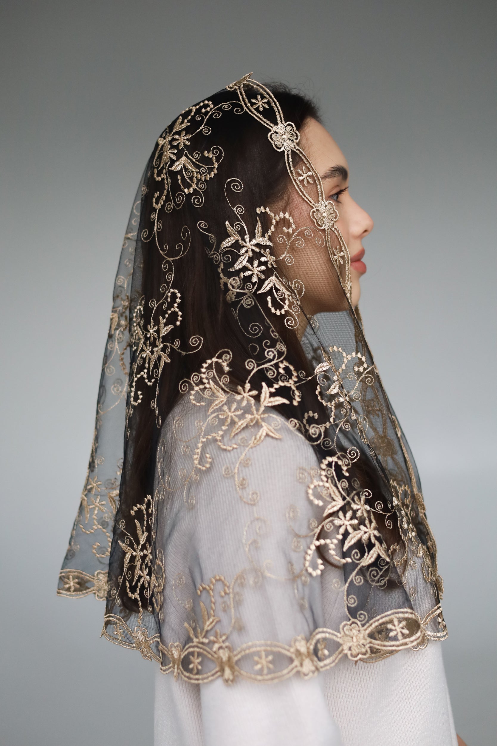 LONG GOLD VEIL - MariaVeils