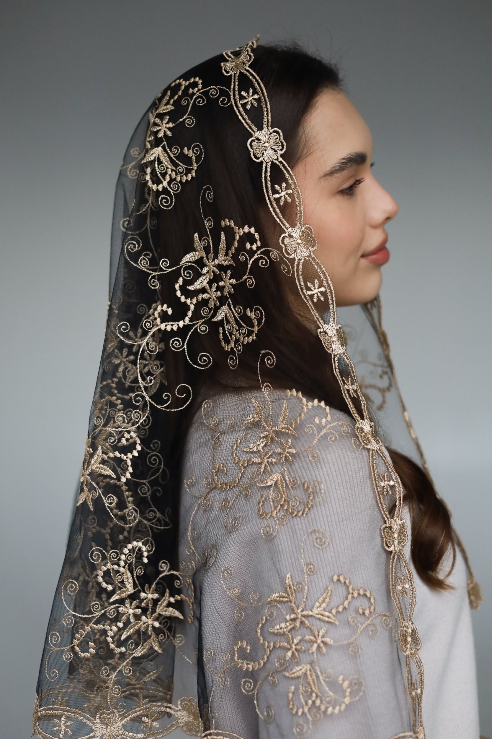 LONG GOLD VEIL - MariaVeils