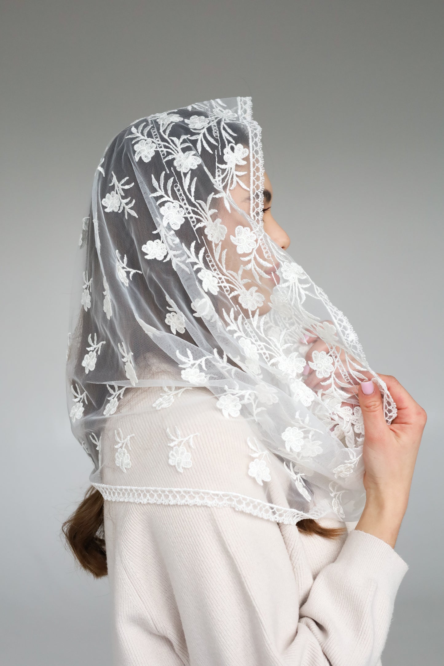 INFINITY SHAPE IVORY VEIL - MariaVeils