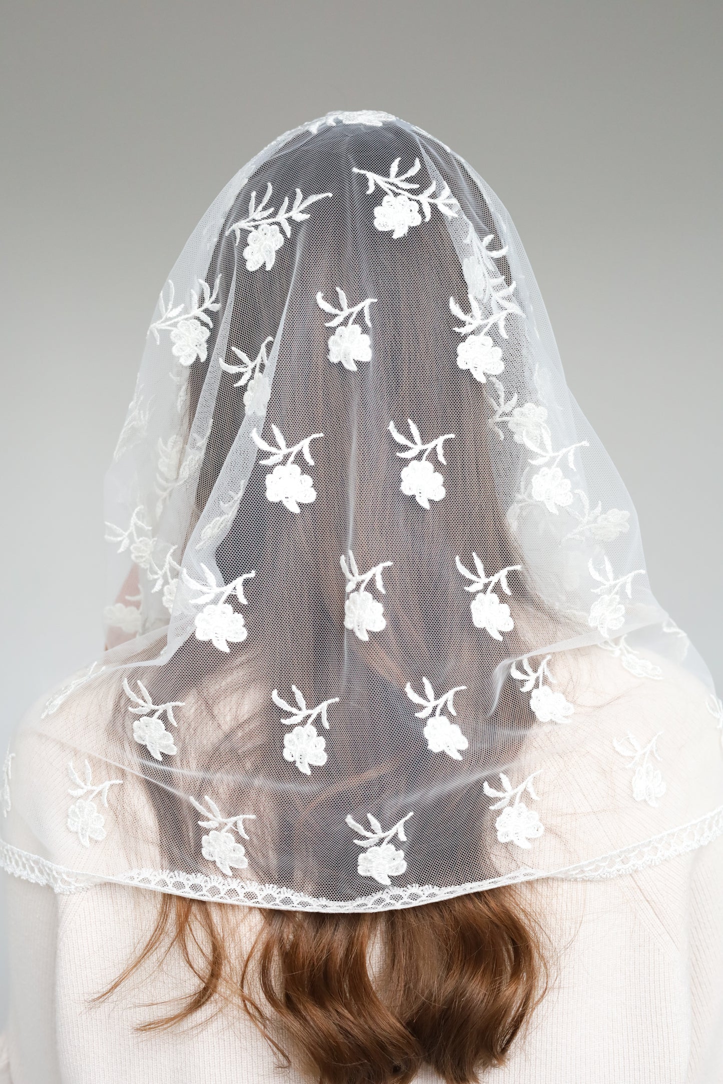 INFINITY SHAPE IVORY VEIL - MariaVeils