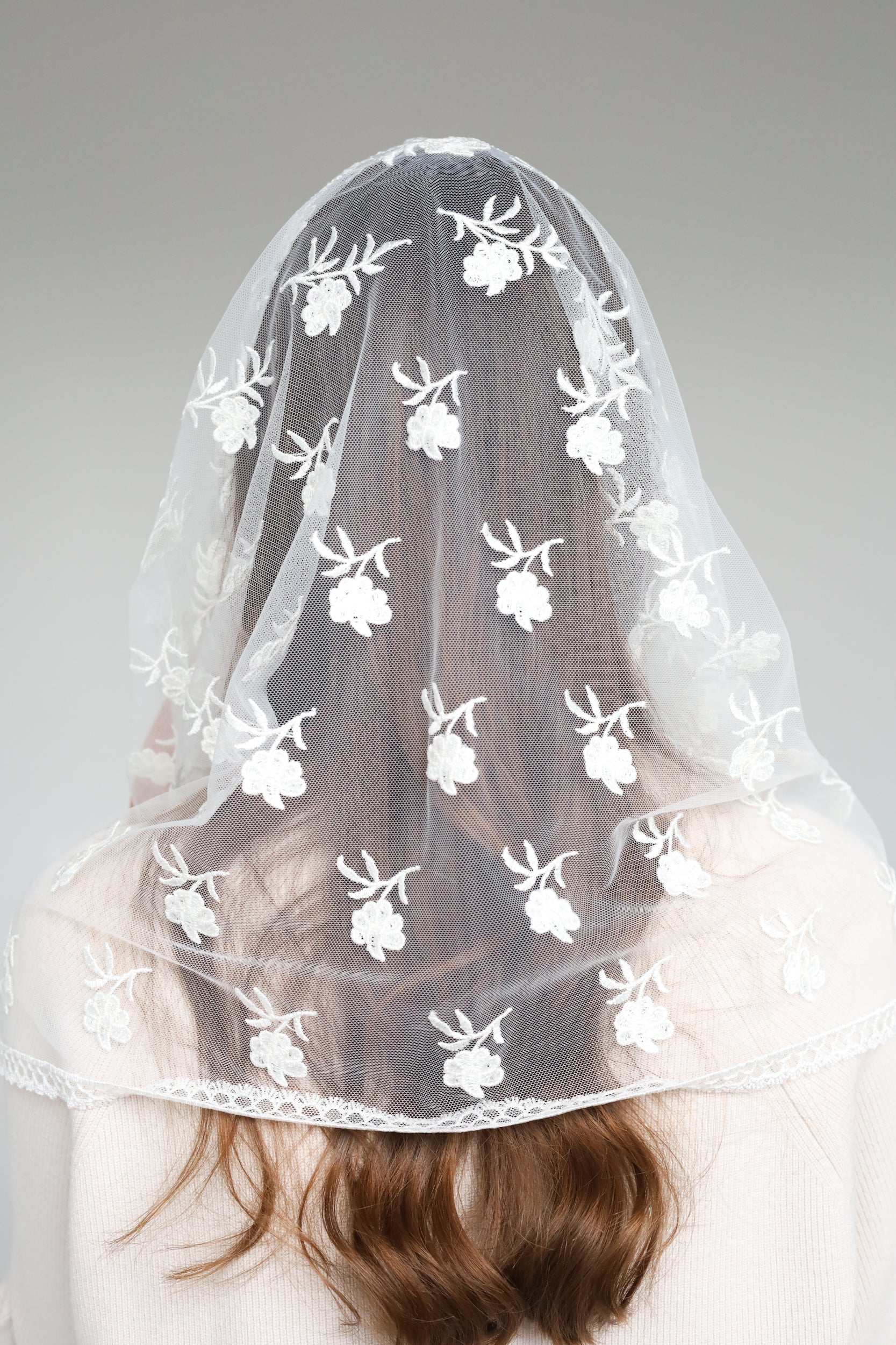 INFINITY SHAPE IVORY VEIL - MariaVeils