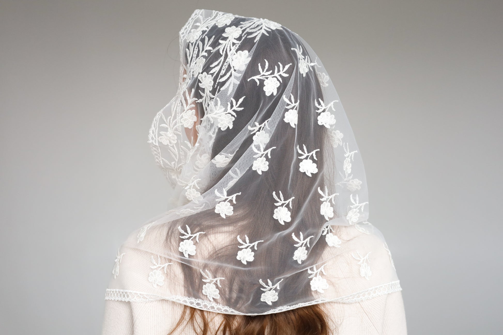 INFINITY SHAPE IVORY VEIL - MariaVeils