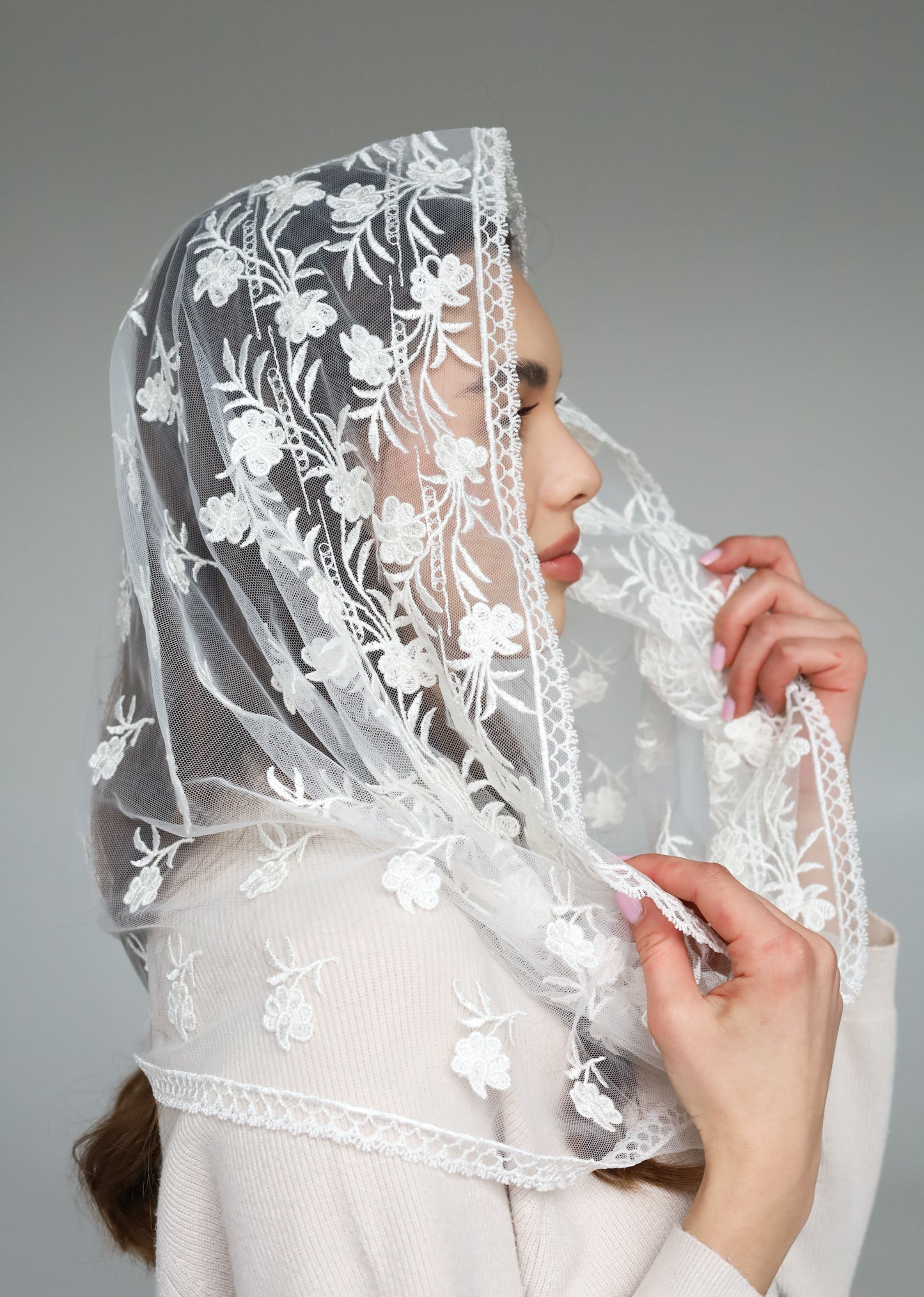 INFINITY SHAPE IVORY VEIL - MariaVeils
