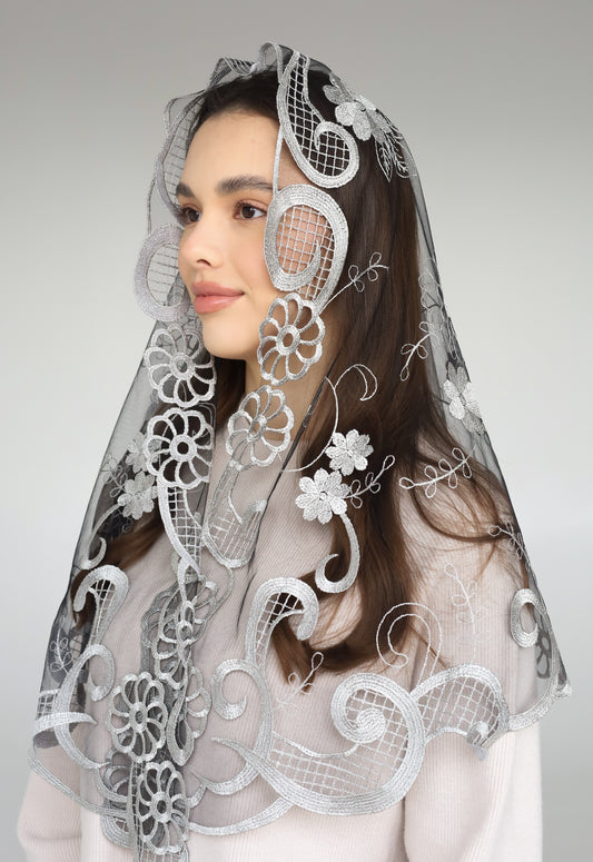 LONG GREY FLORAL VEIL - MariaVeils