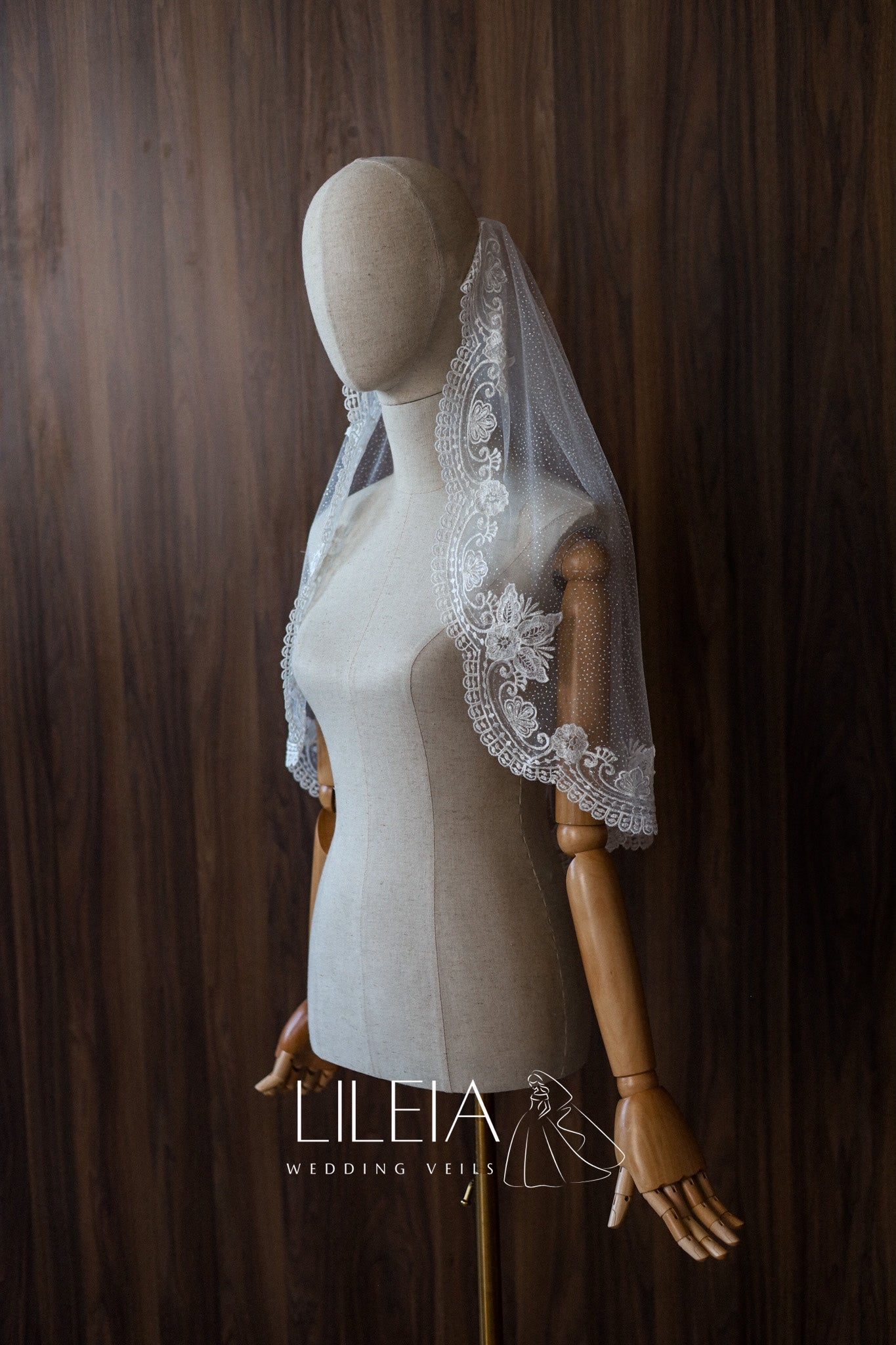 PEYTON WEDDING VEIL - MariaVeils