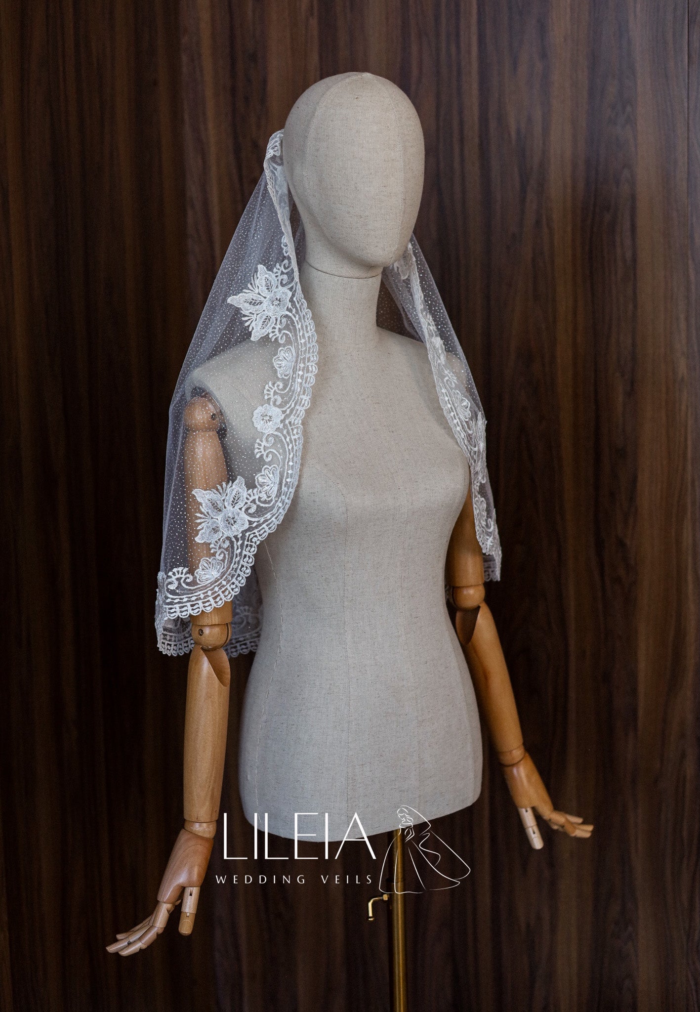 PEYTON WEDDING VEIL - MariaVeils