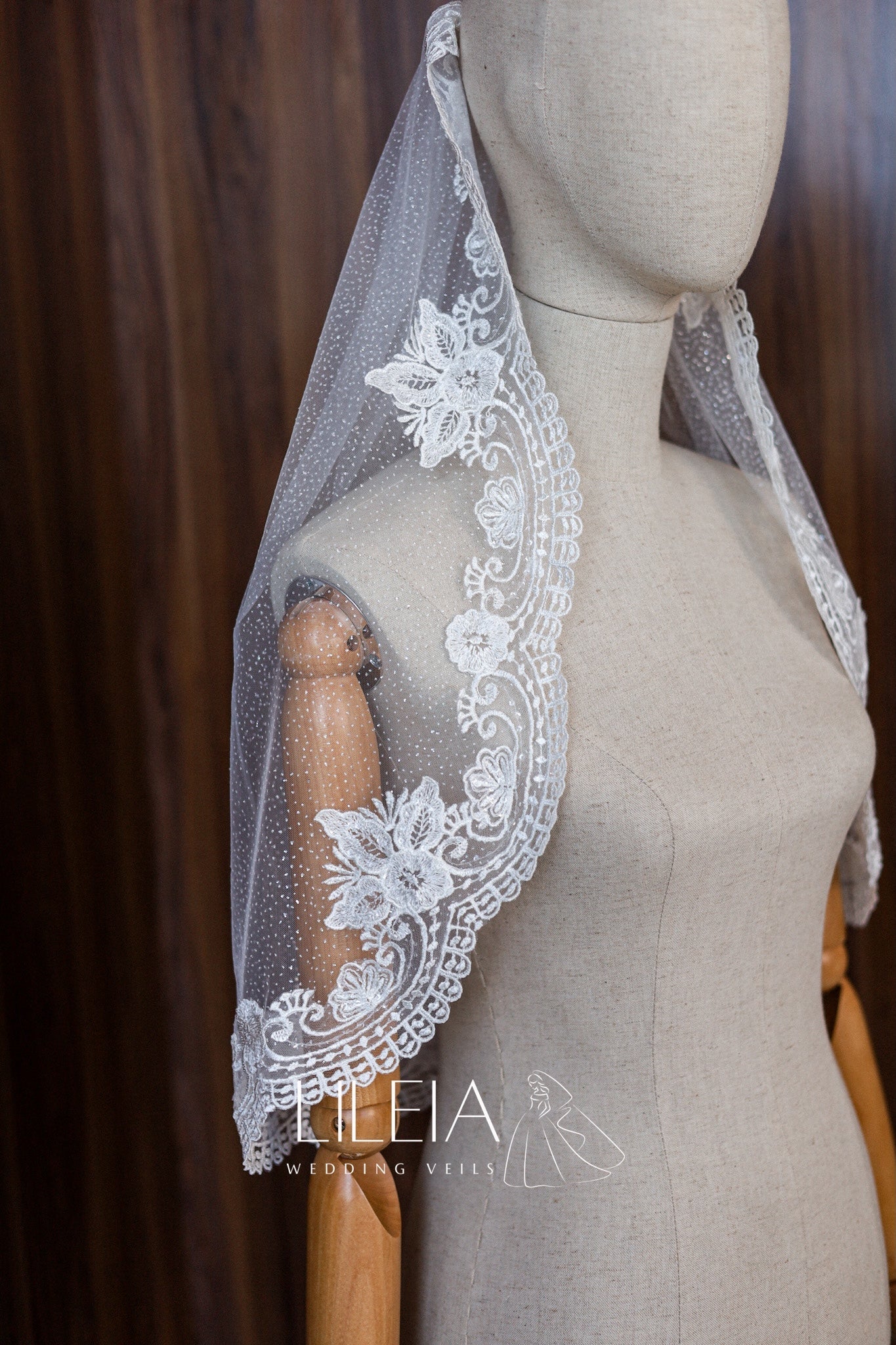 PEYTON WEDDING VEIL - MariaVeils