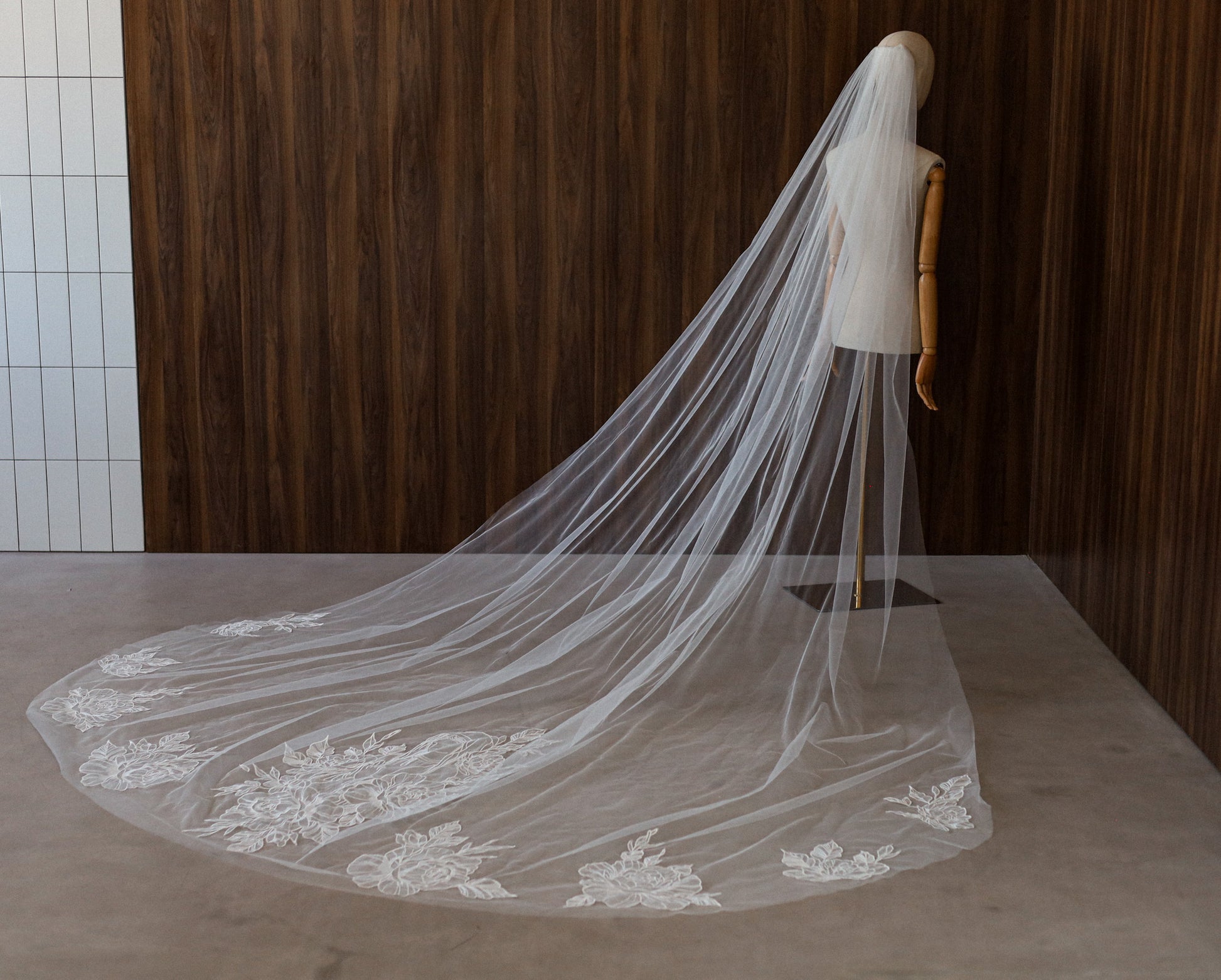 CALLIE WEDDING VEIL - MariaVeils