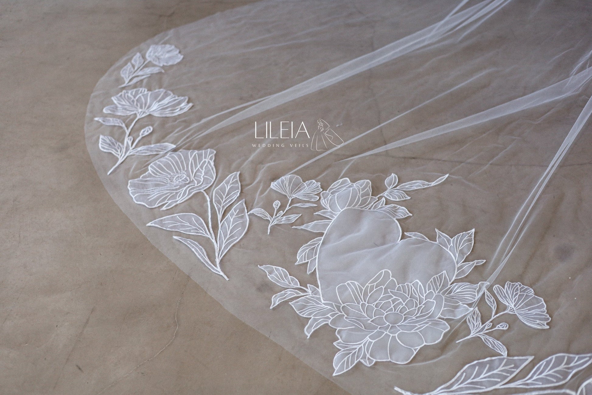 DAPHNE WEDDING VEIL - MariaVeils