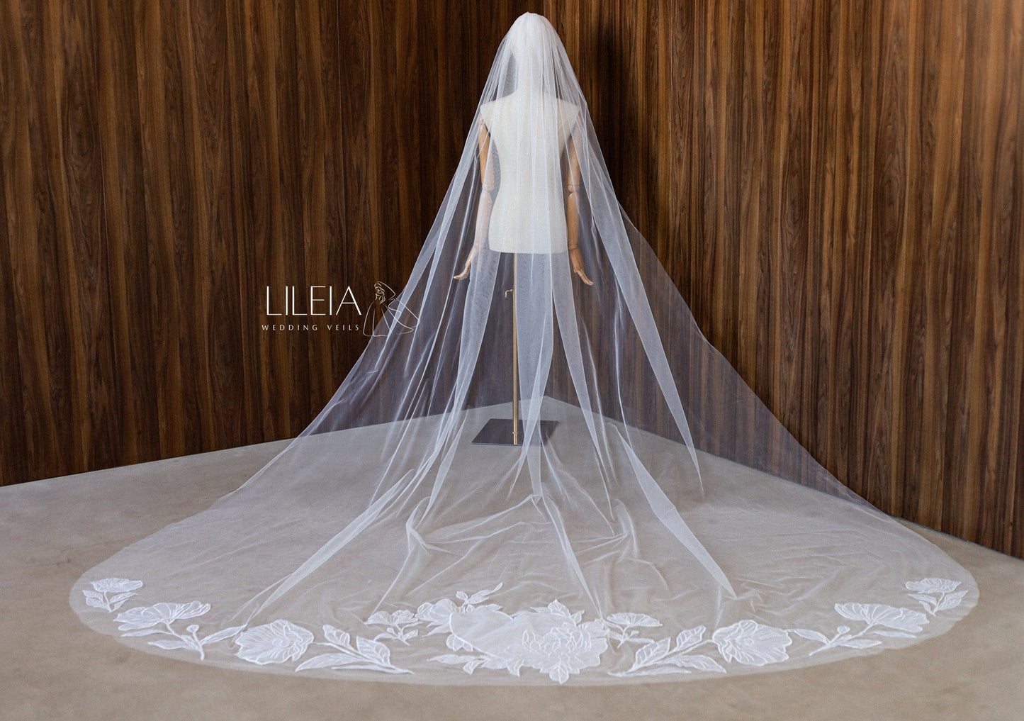 DAPHNE WEDDING VEIL - MariaVeils