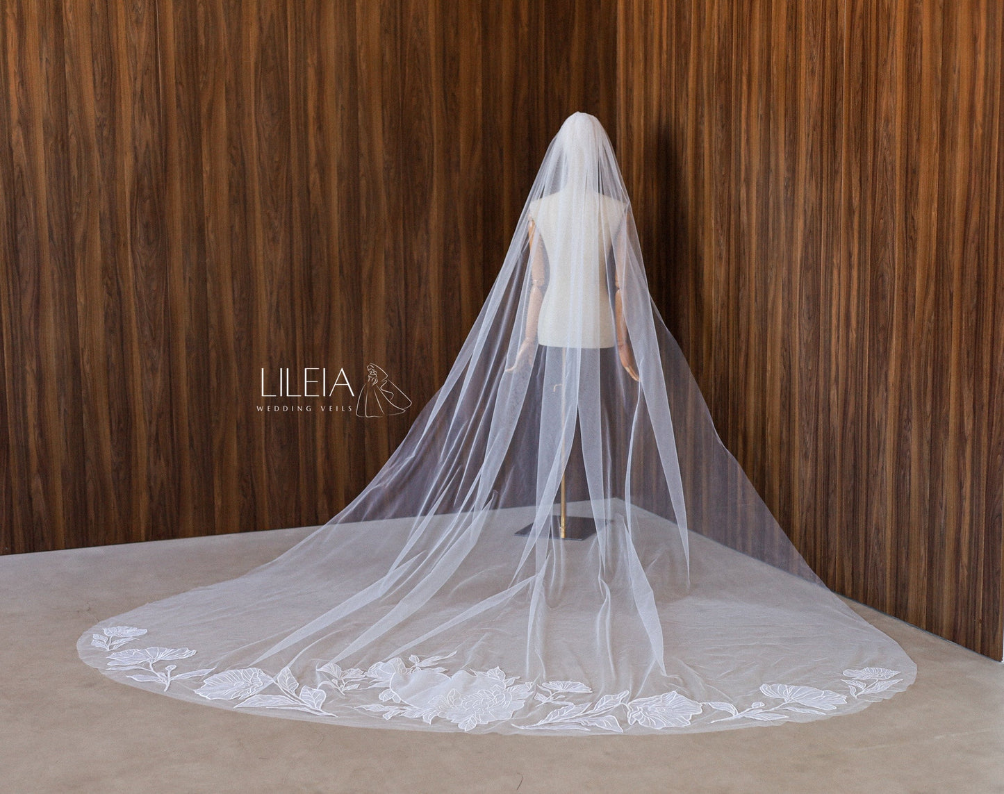 DAPHNE WEDDING VEIL - MariaVeils