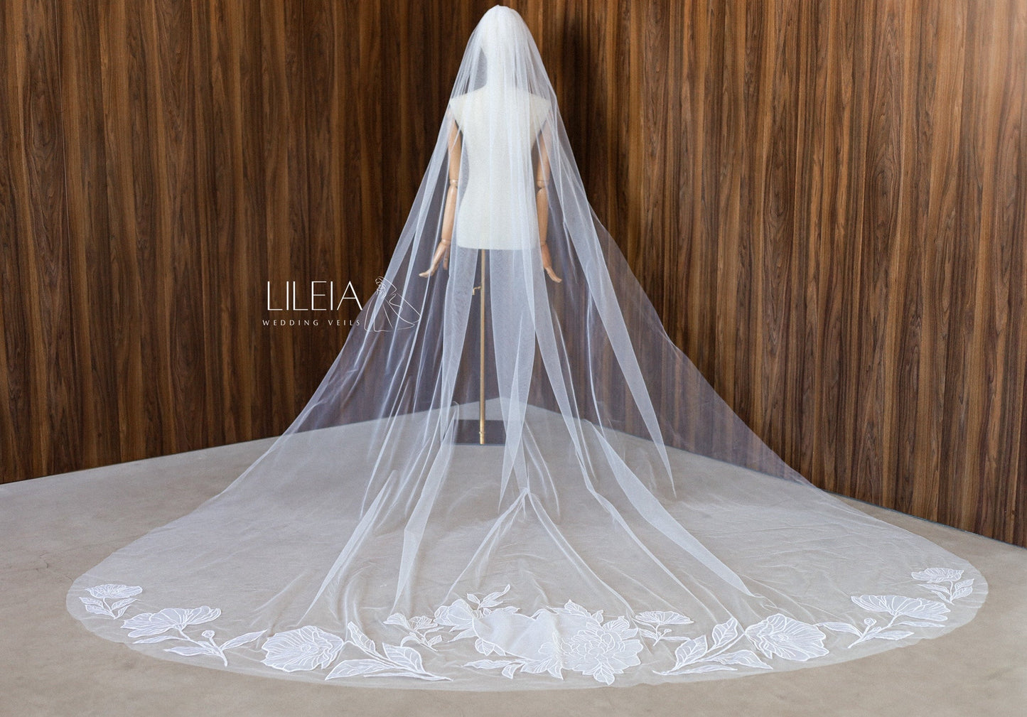 DAPHNE WEDDING VEIL - MariaVeils