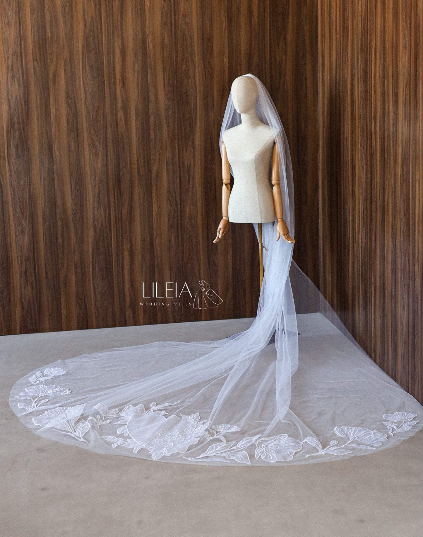 DAPHNE WEDDING VEIL - MariaVeils
