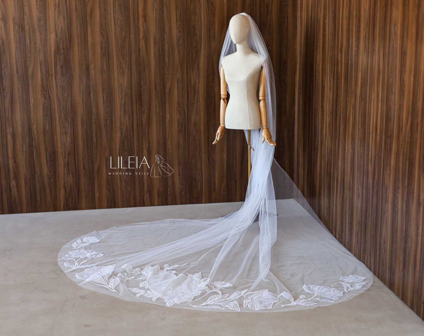 DAPHNE WEDDING VEIL - MariaVeils