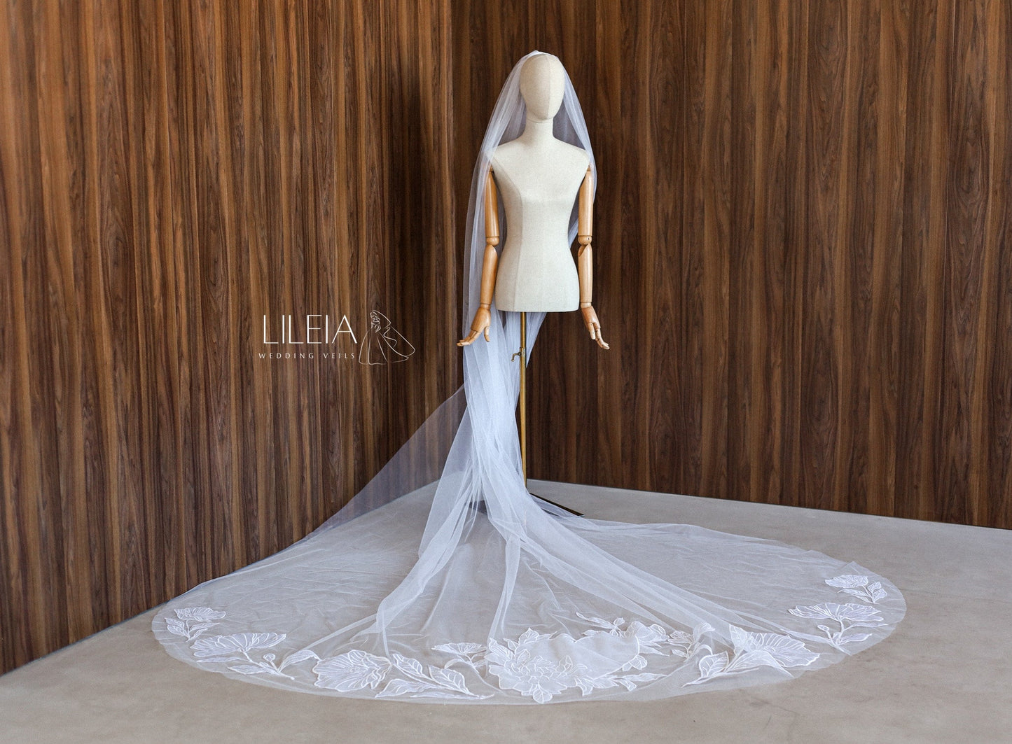 DAPHNE WEDDING VEIL - MariaVeils