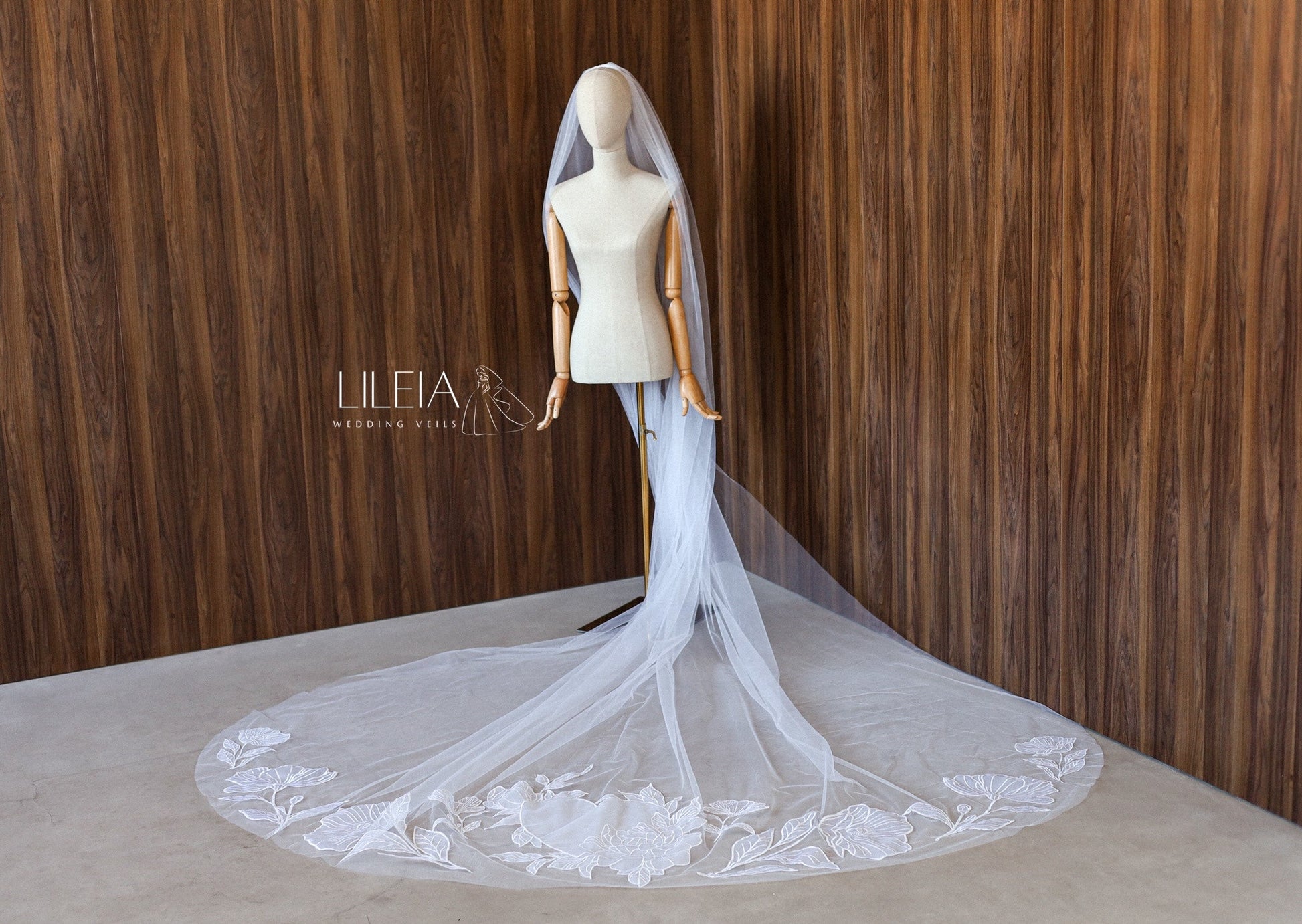 DAPHNE WEDDING VEIL - MariaVeils