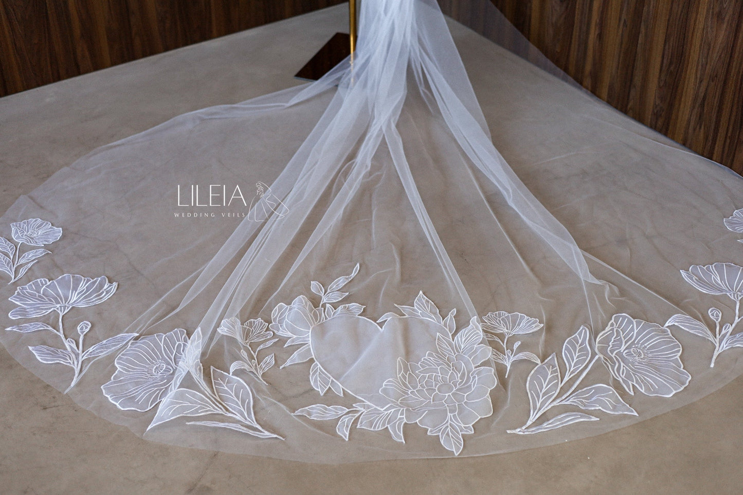 DAPHNE WEDDING VEIL - MariaVeils