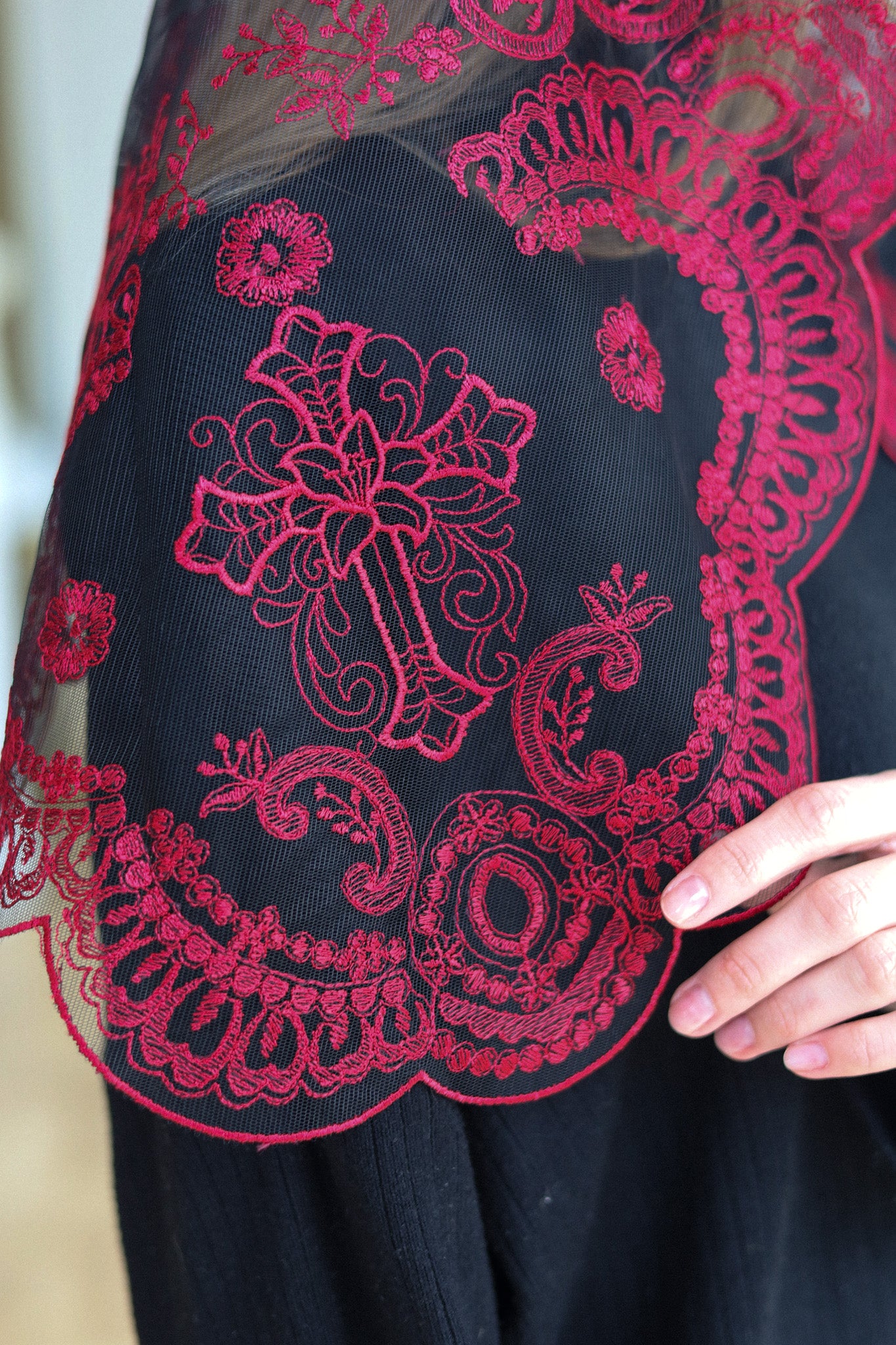NEW! BURGUNDY VEIL