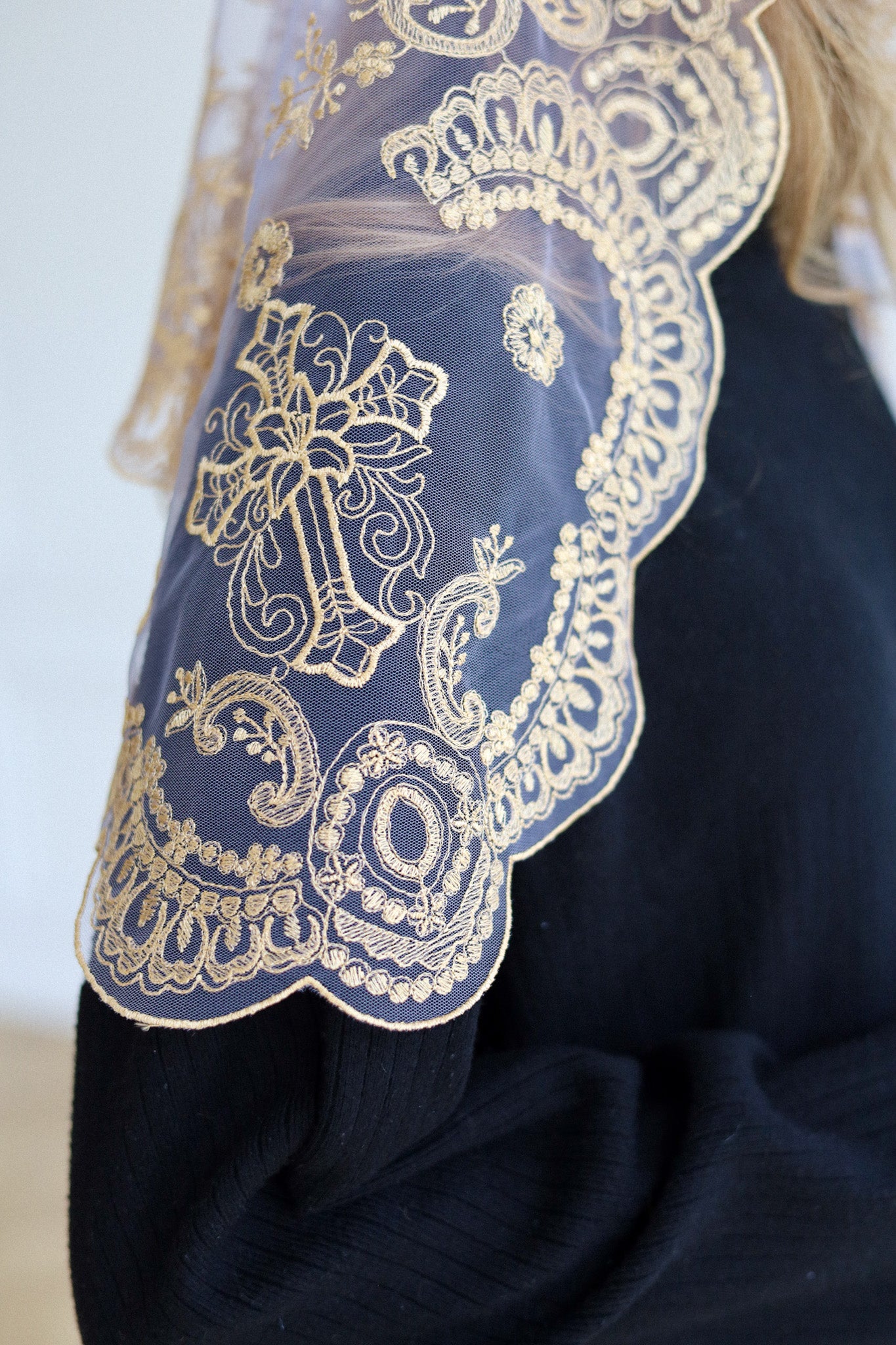 GOLD & PURPLE VEIL