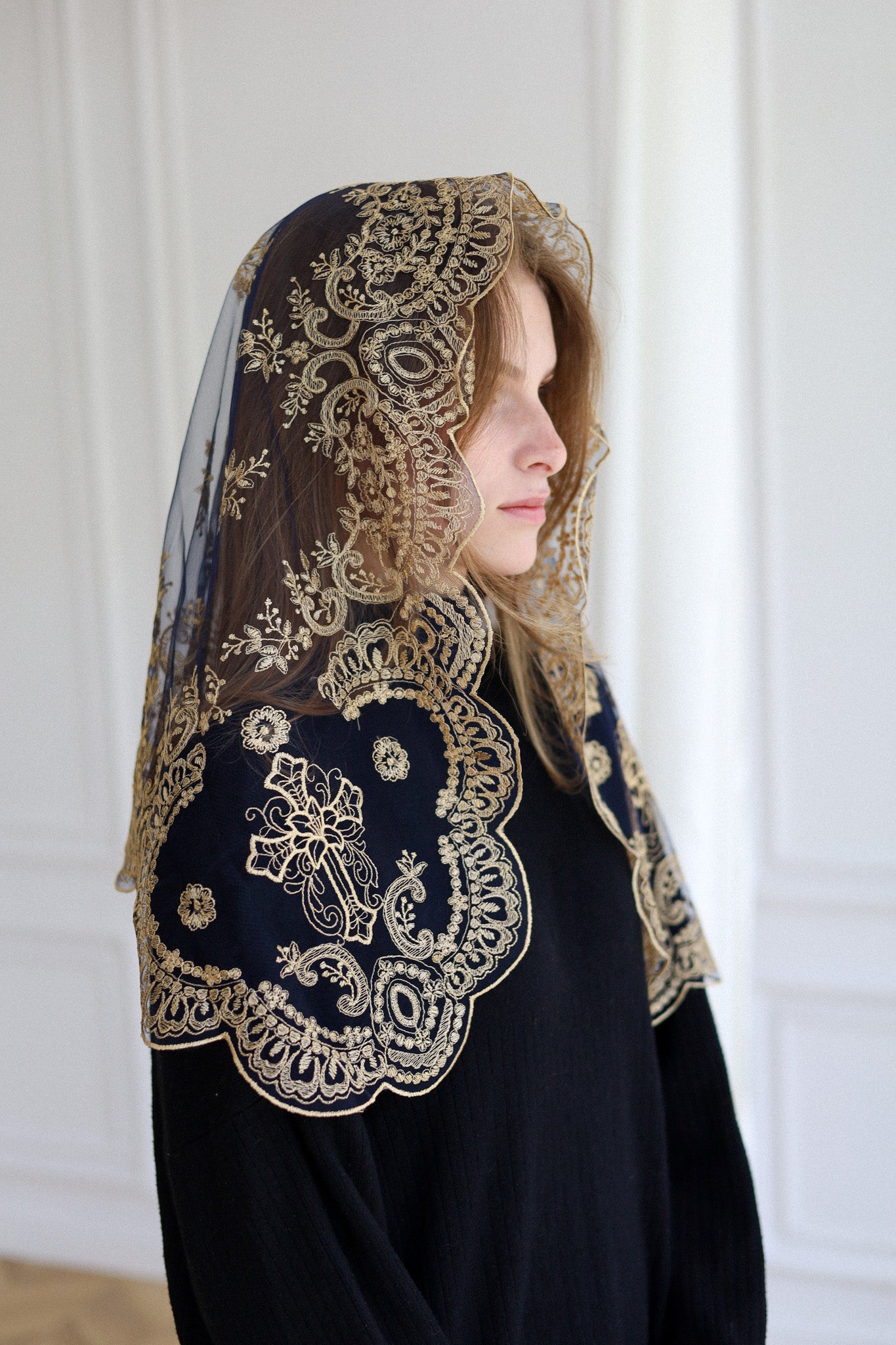 BLUE NEW VEIL