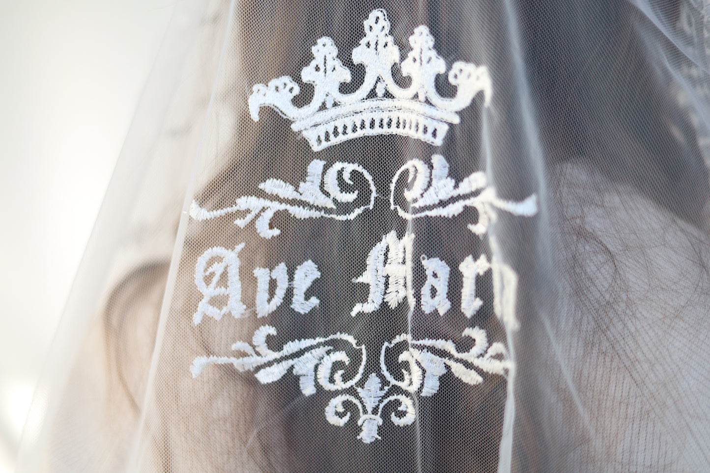 AVE MARIA IVORY MANTILLA