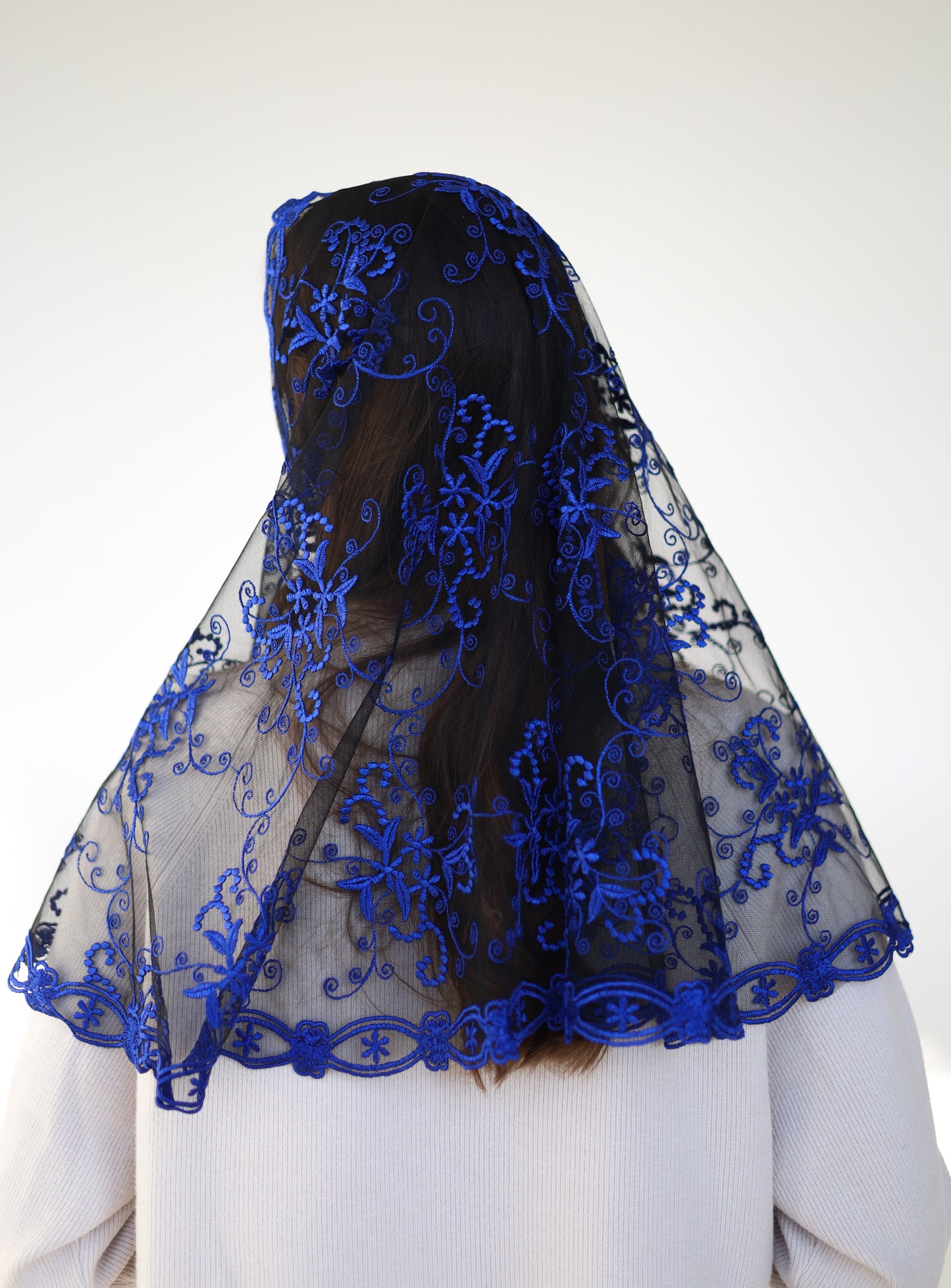 LONG BLUE MANTILLA - MariaVeils