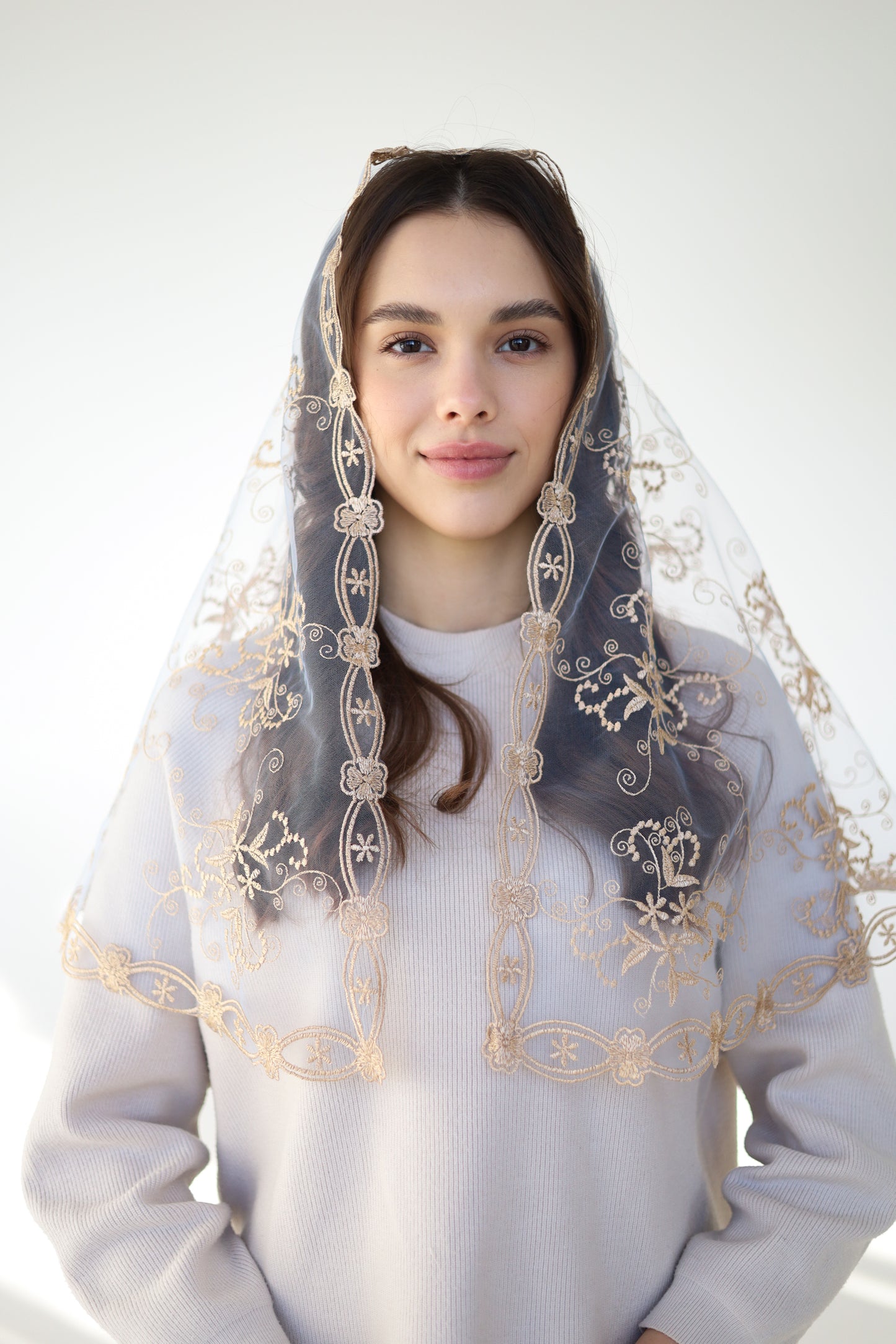 GOLD & LIGHT BLUE VEIL