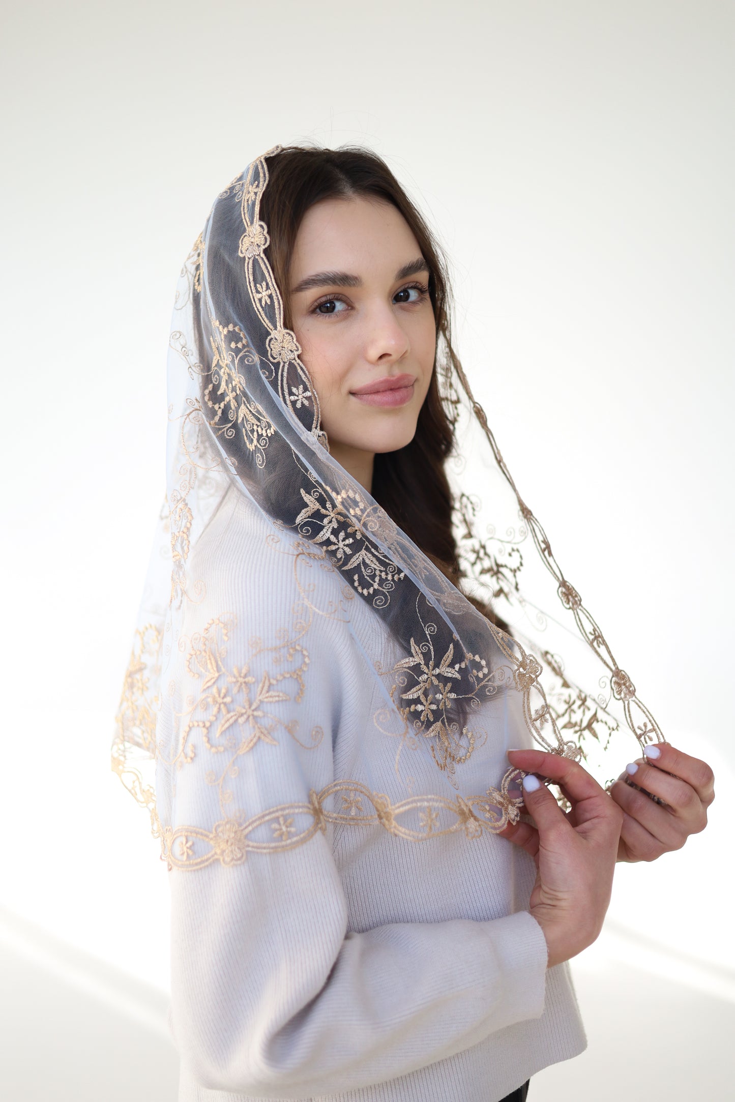 GOLD & LIGHT BLUE VEIL