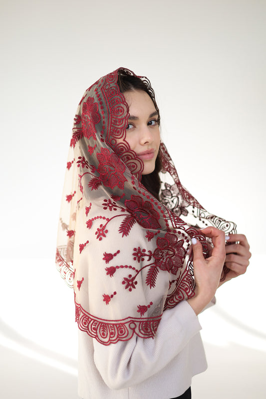LONG BURGUNDY MANTILLA - MariaVeils