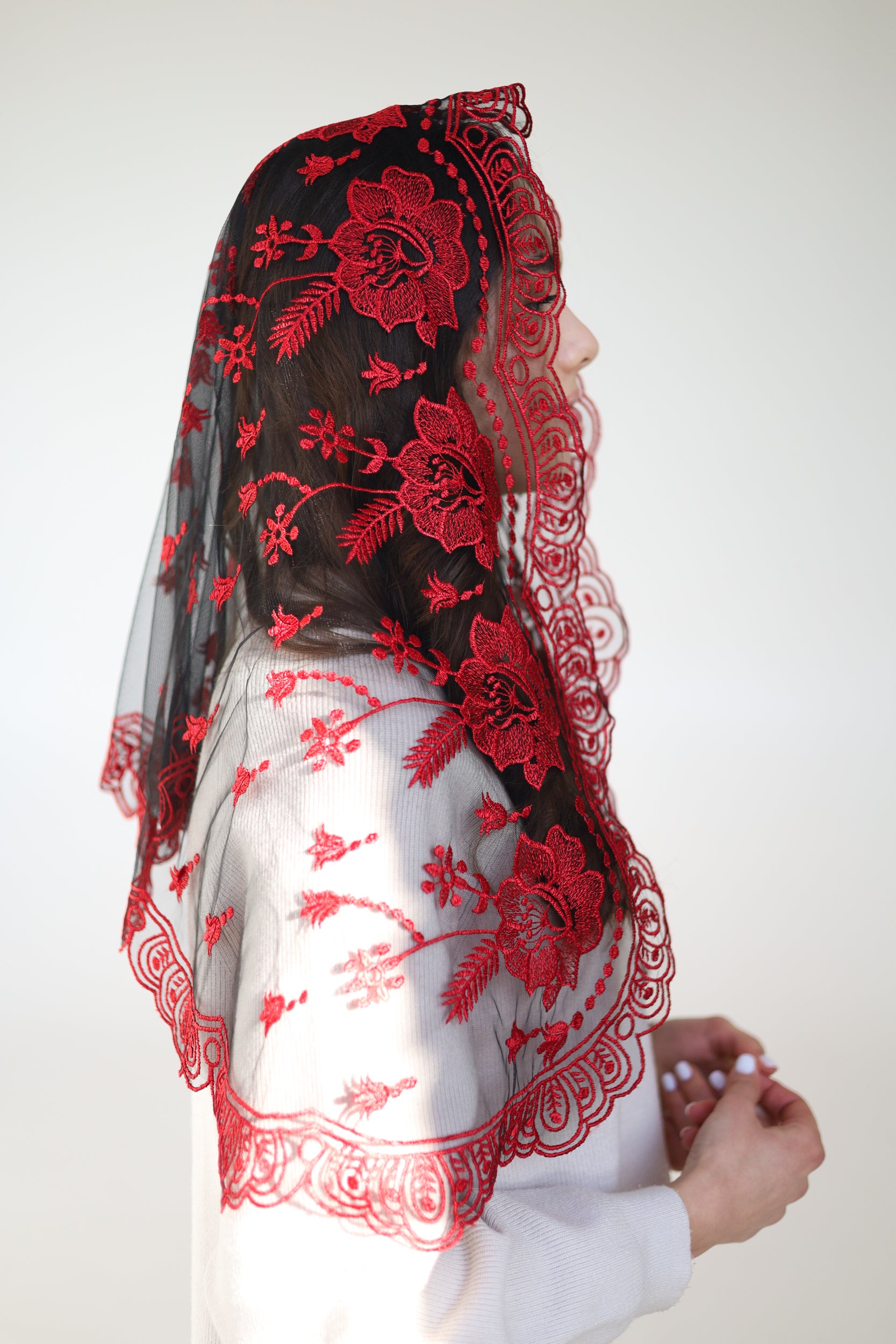 LONG BLACK & RED VEIL - MariaVeils