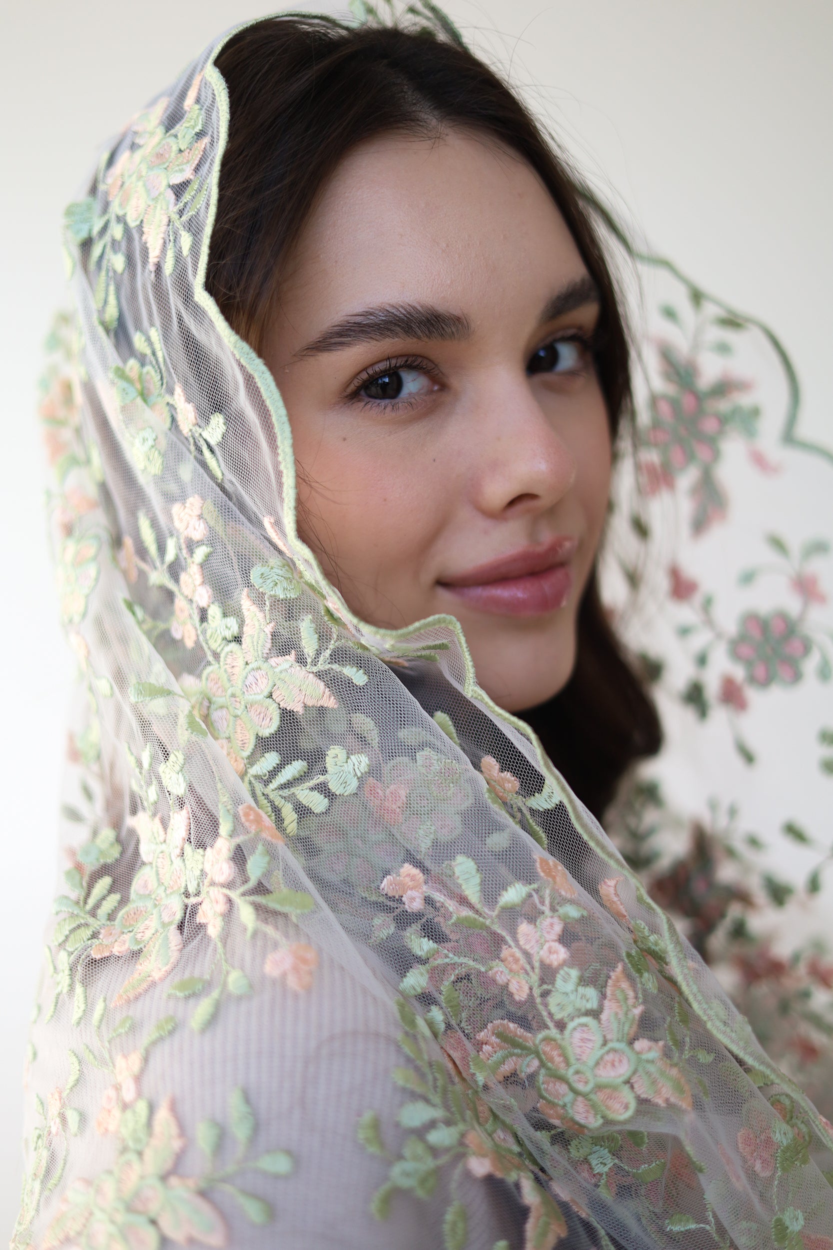 PEACH & PISTACHIO INFINITY VEIL - MariaVeils