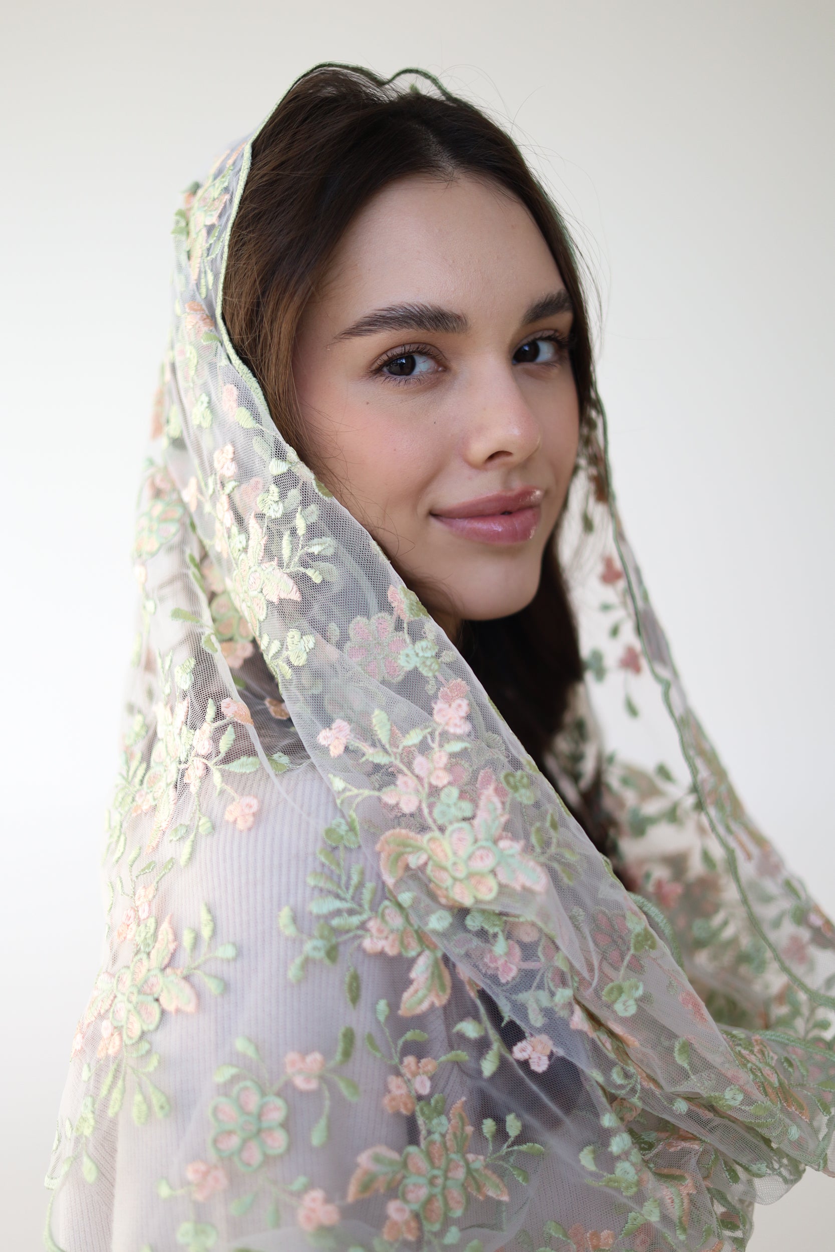 PEACH & PISTACHIO INFINITY VEIL - MariaVeils