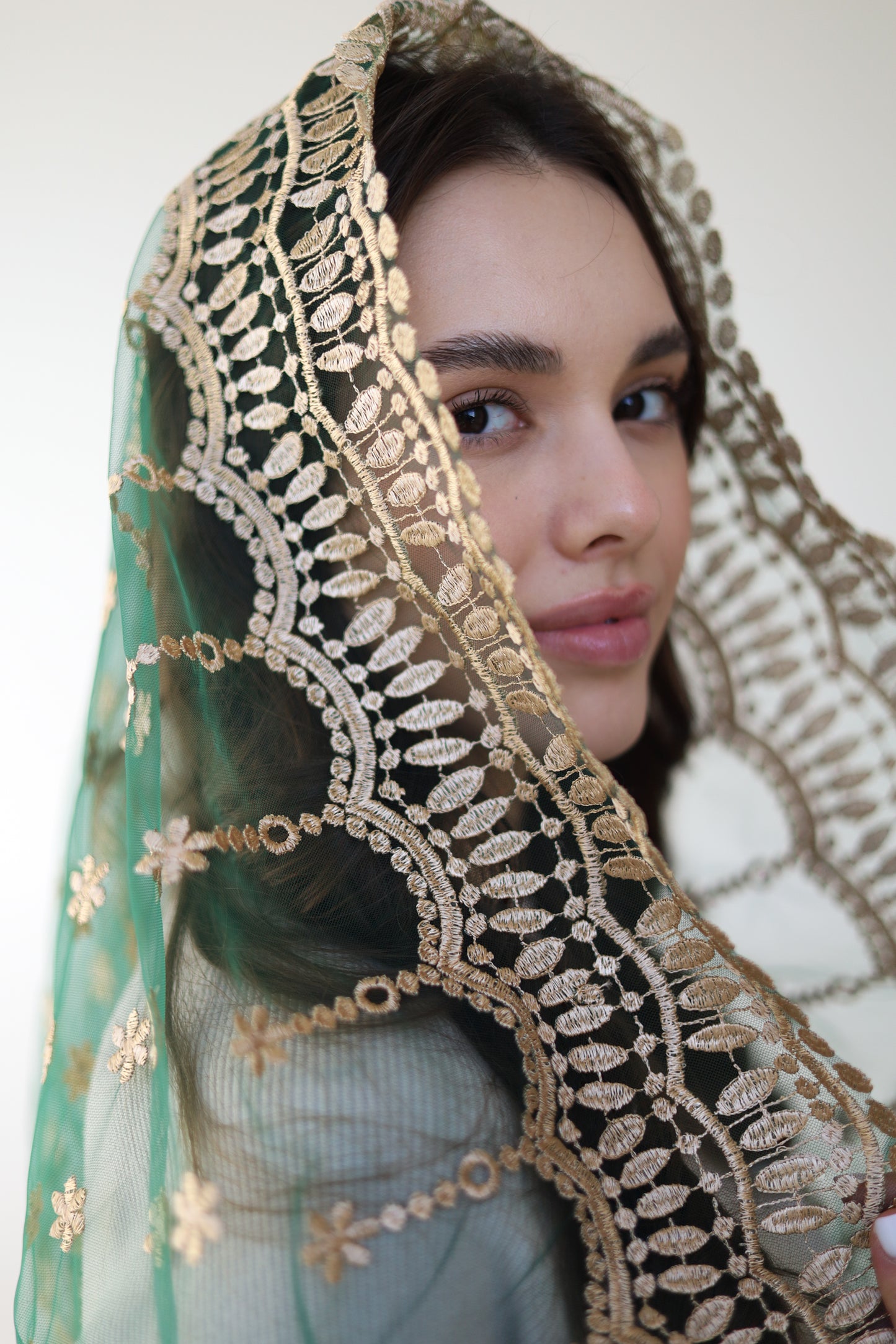 LONG GOLD & GREEN VEIL - MariaVeils