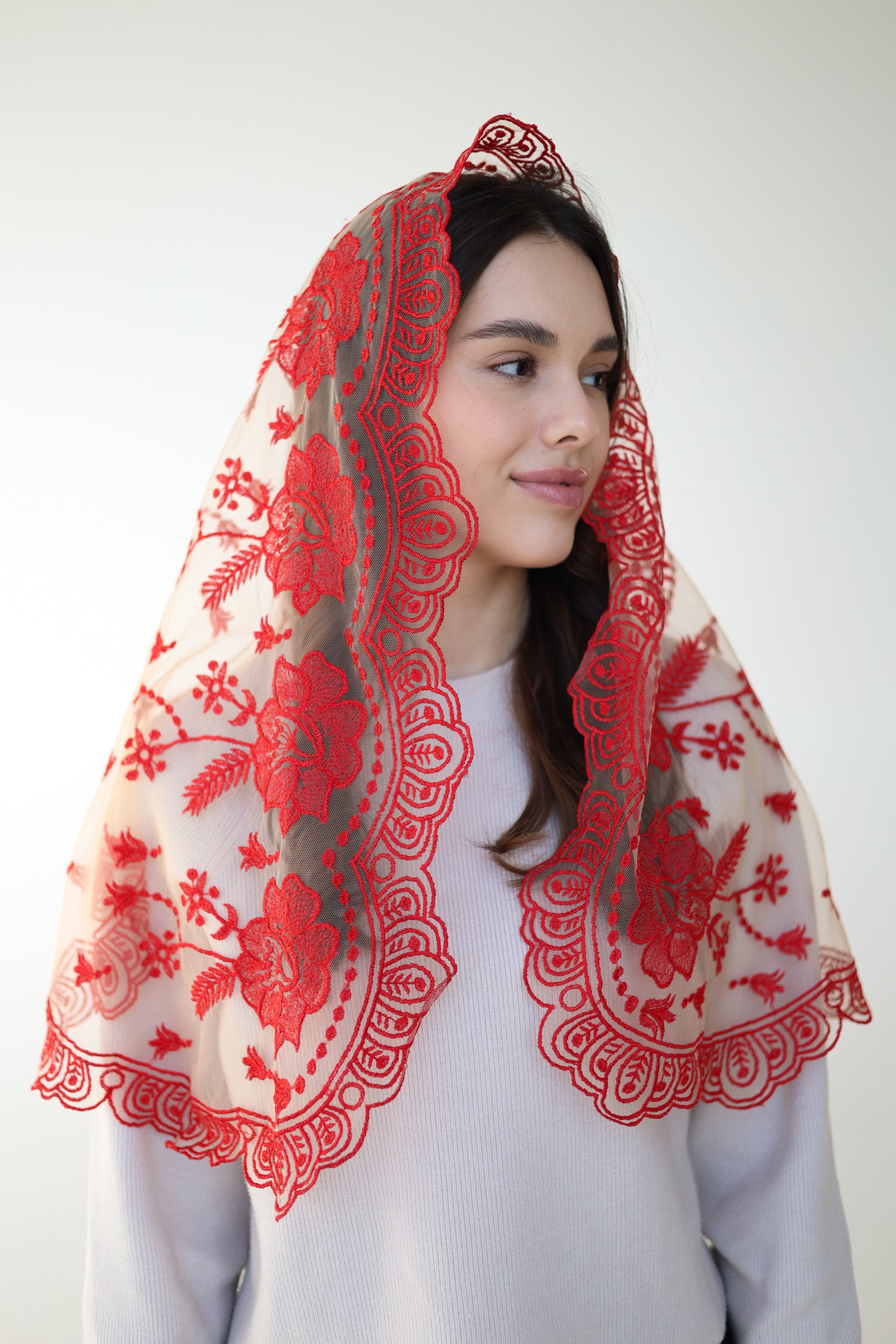 RED FLORAL MANTILLA - MariaVeils