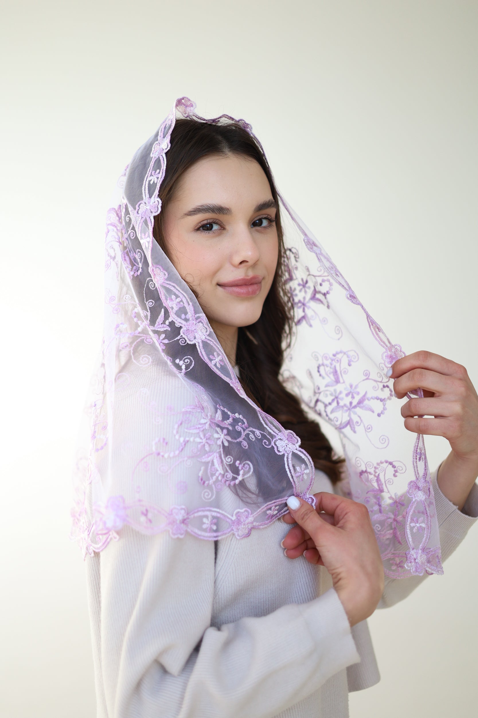 GRADIENT PURPLE MANTILLA - MariaVeils