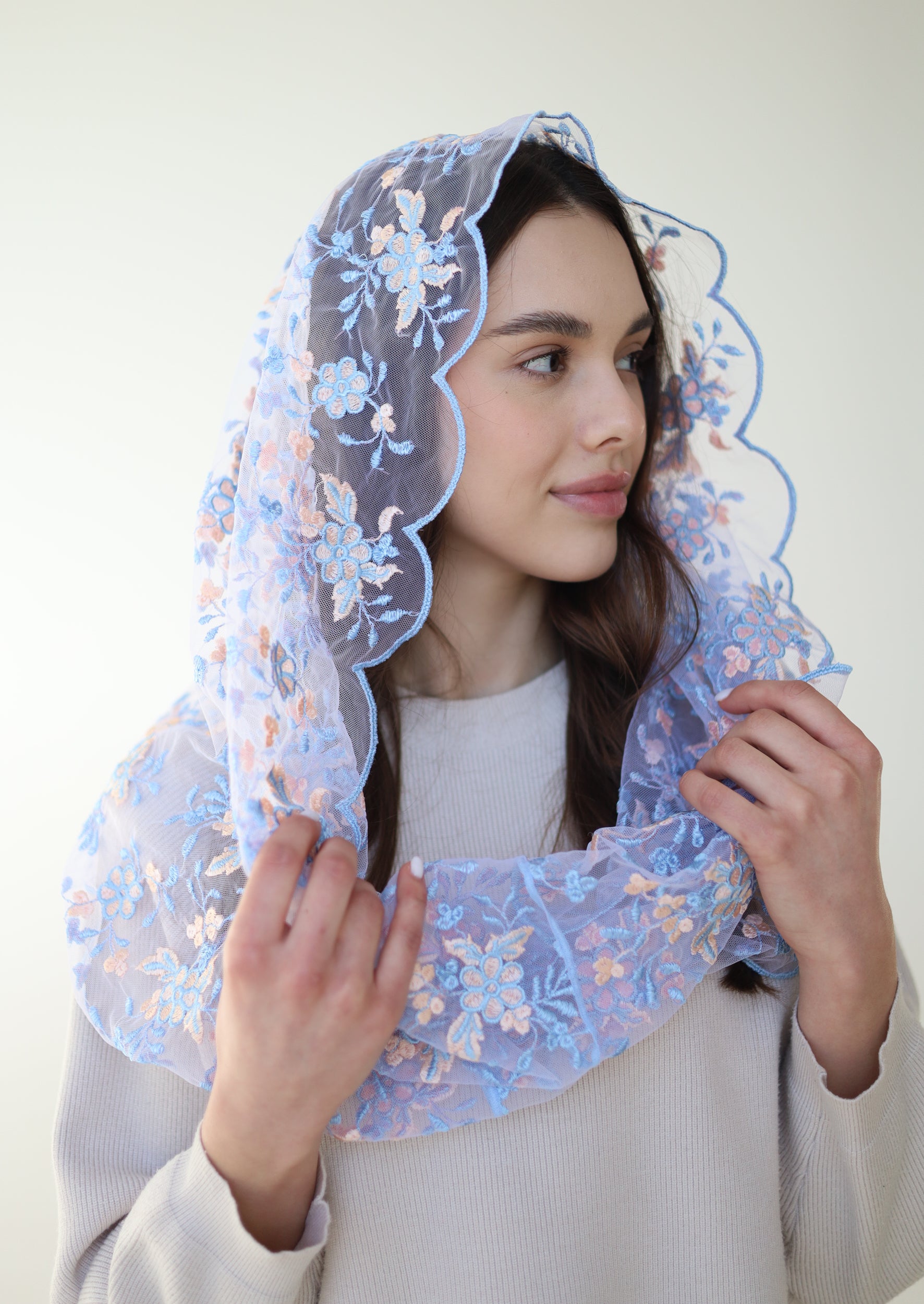 PEACH & BLUE INFINITY VEIL - MariaVeils