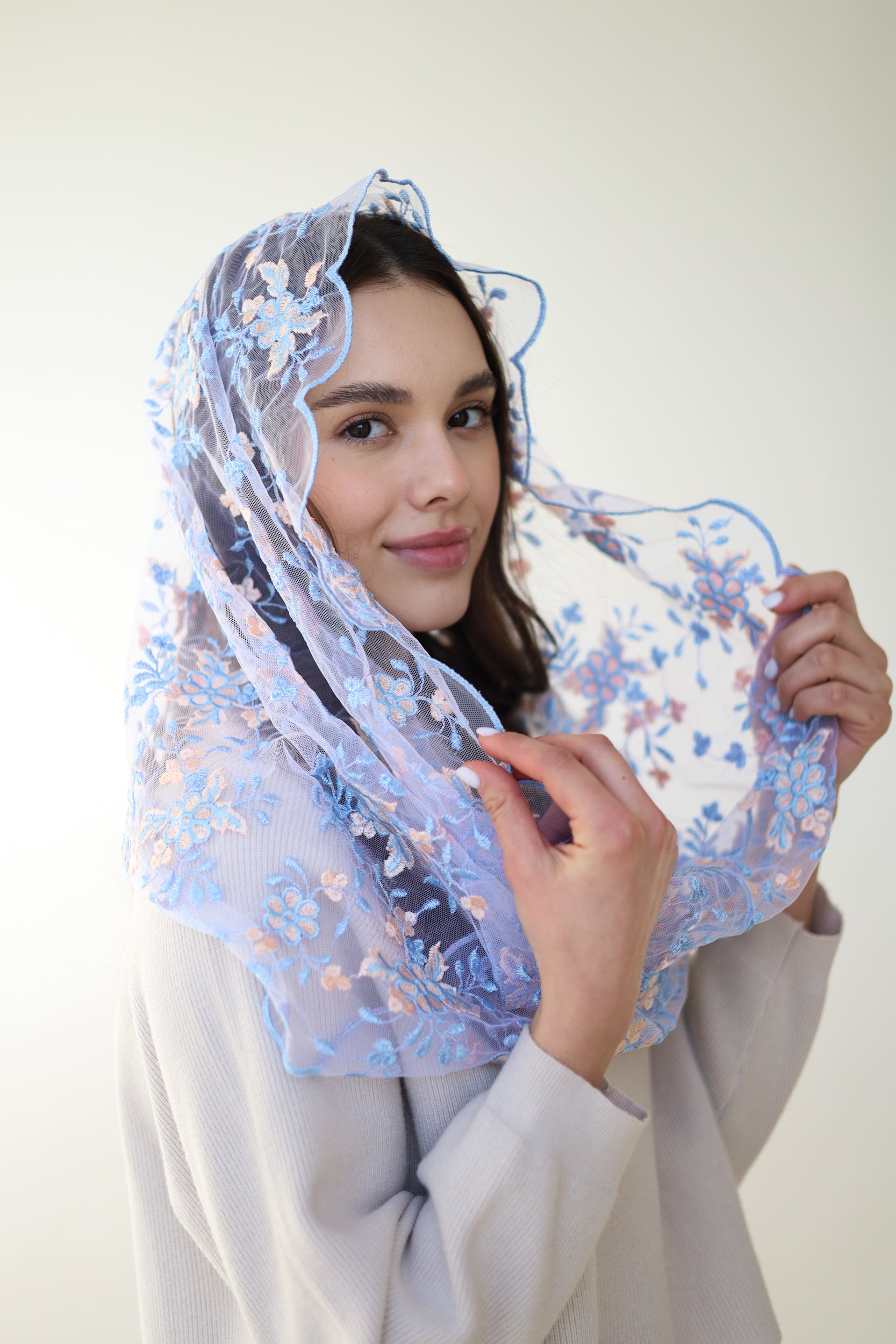PEACH & BLUE INFINITY VEIL - MariaVeils