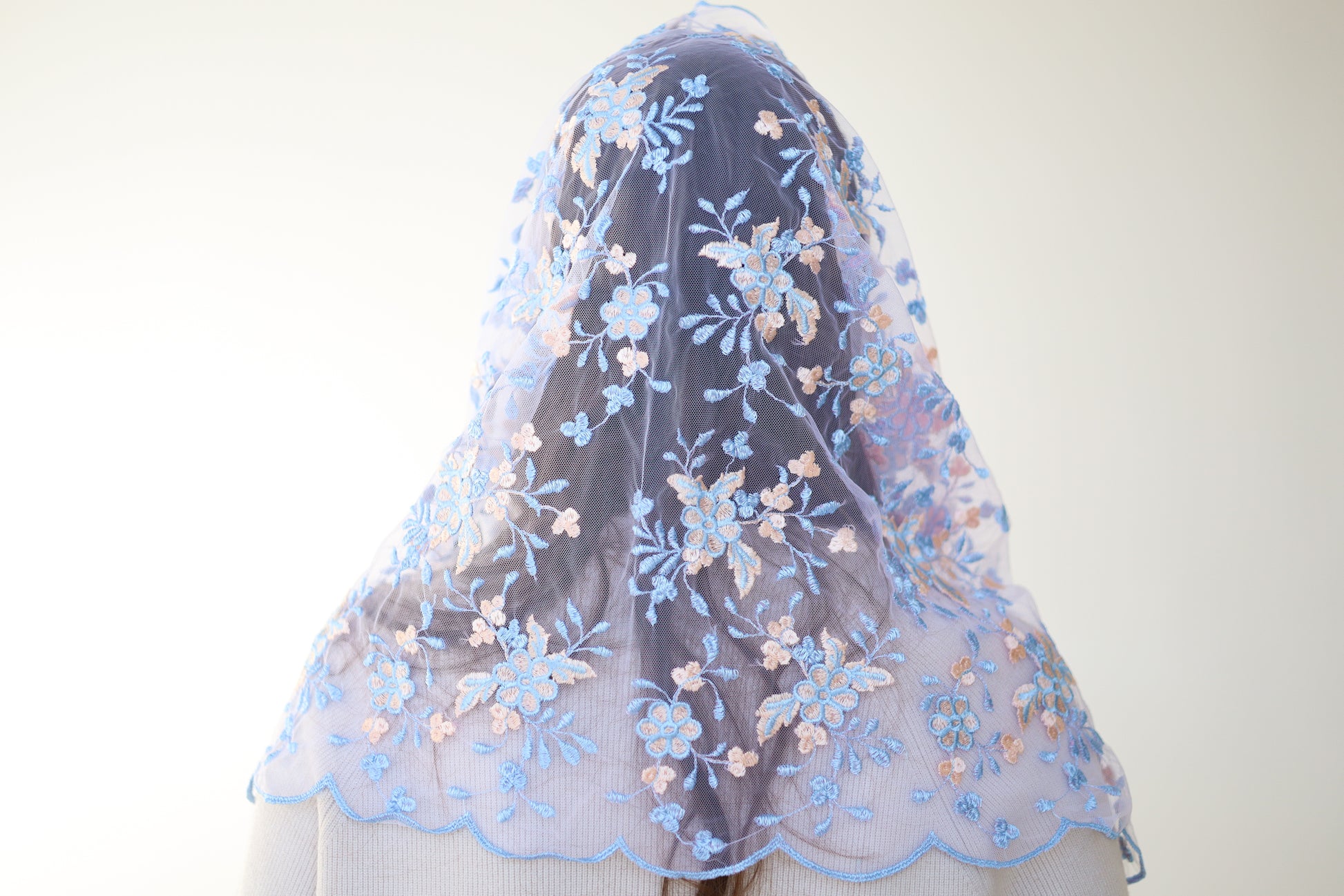 PEACH & BLUE INFINITY VEIL - MariaVeils