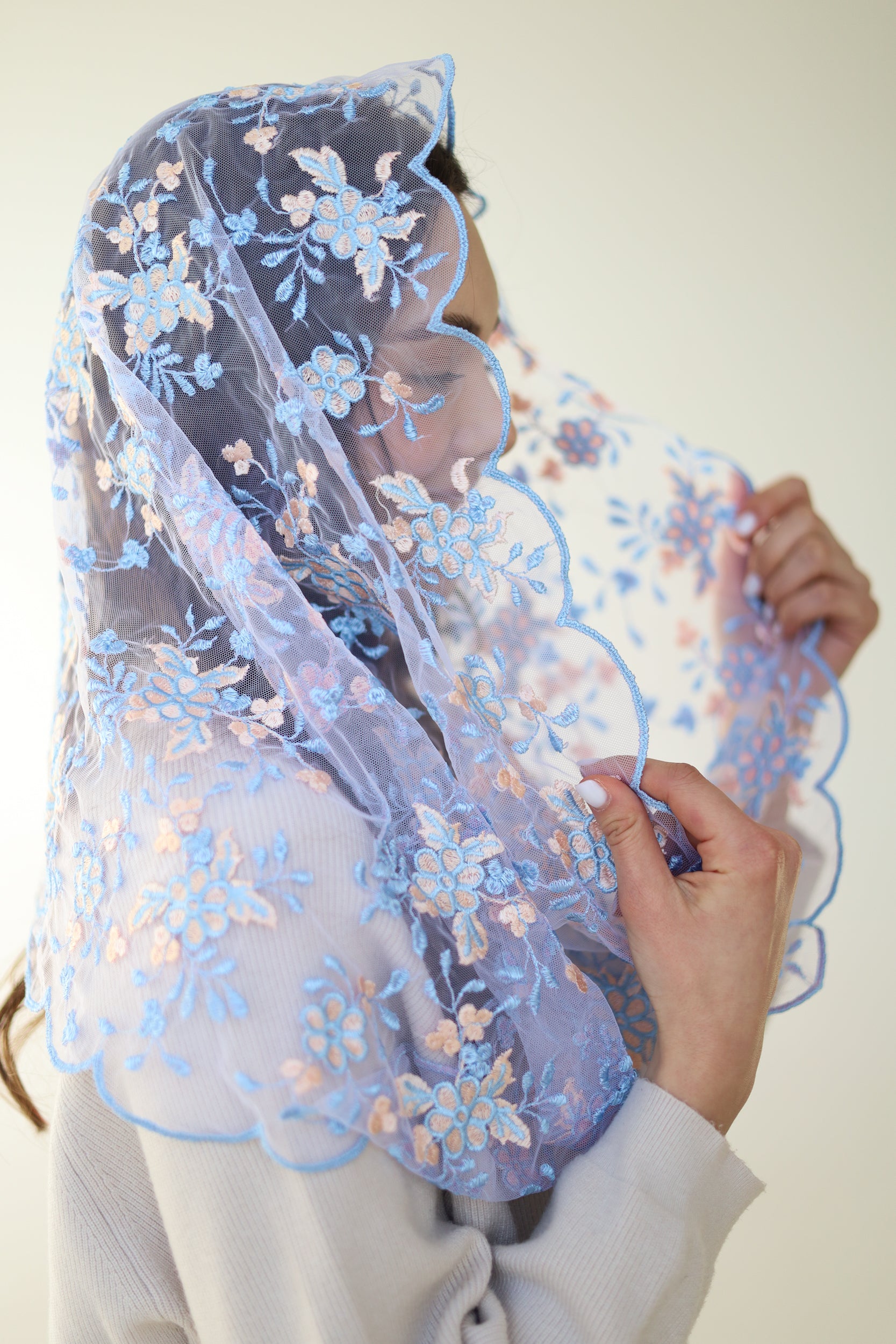 PEACH & BLUE INFINITY VEIL - MariaVeils