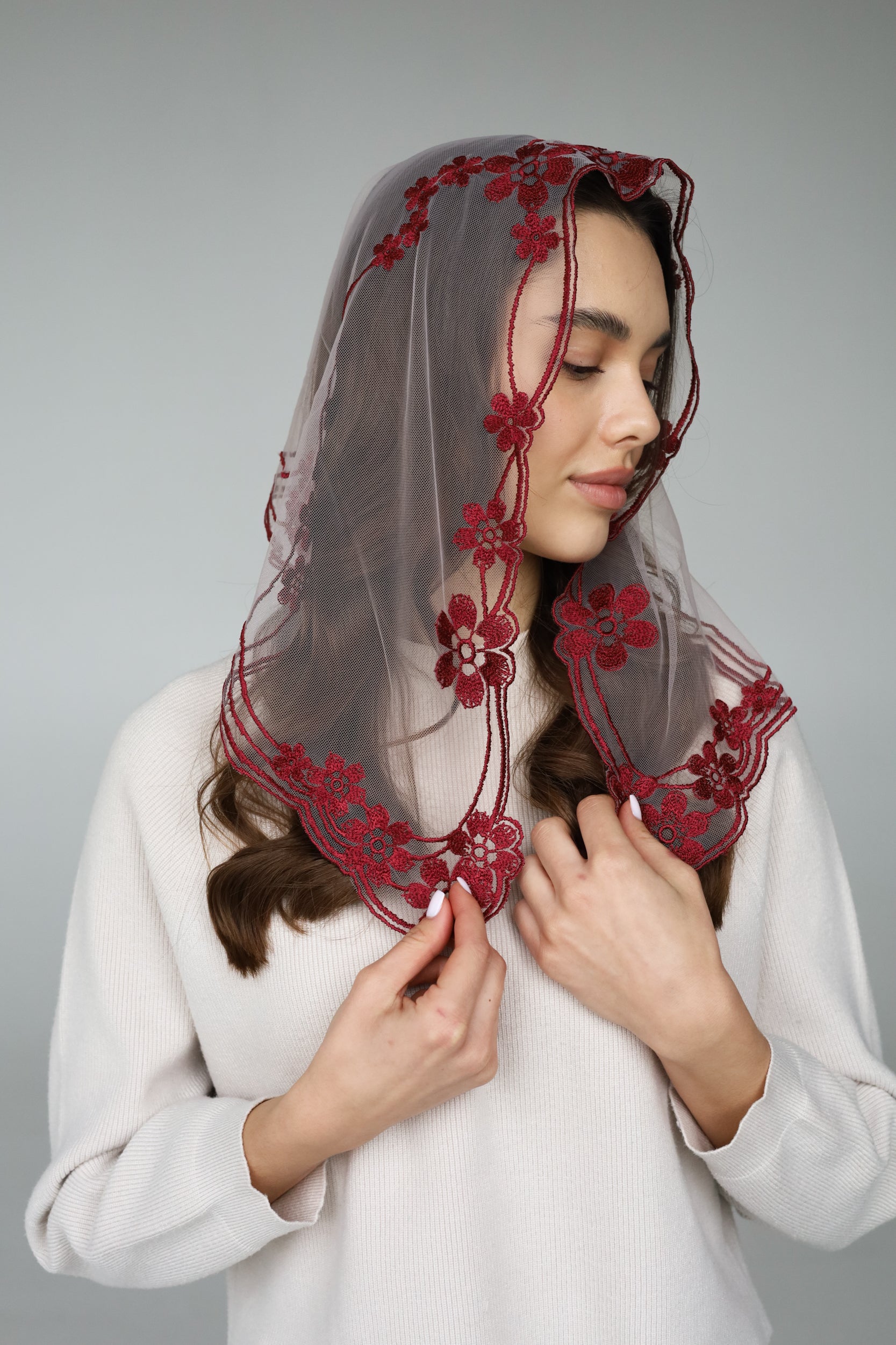 GREY FLORAL VEIL - MariaVeils