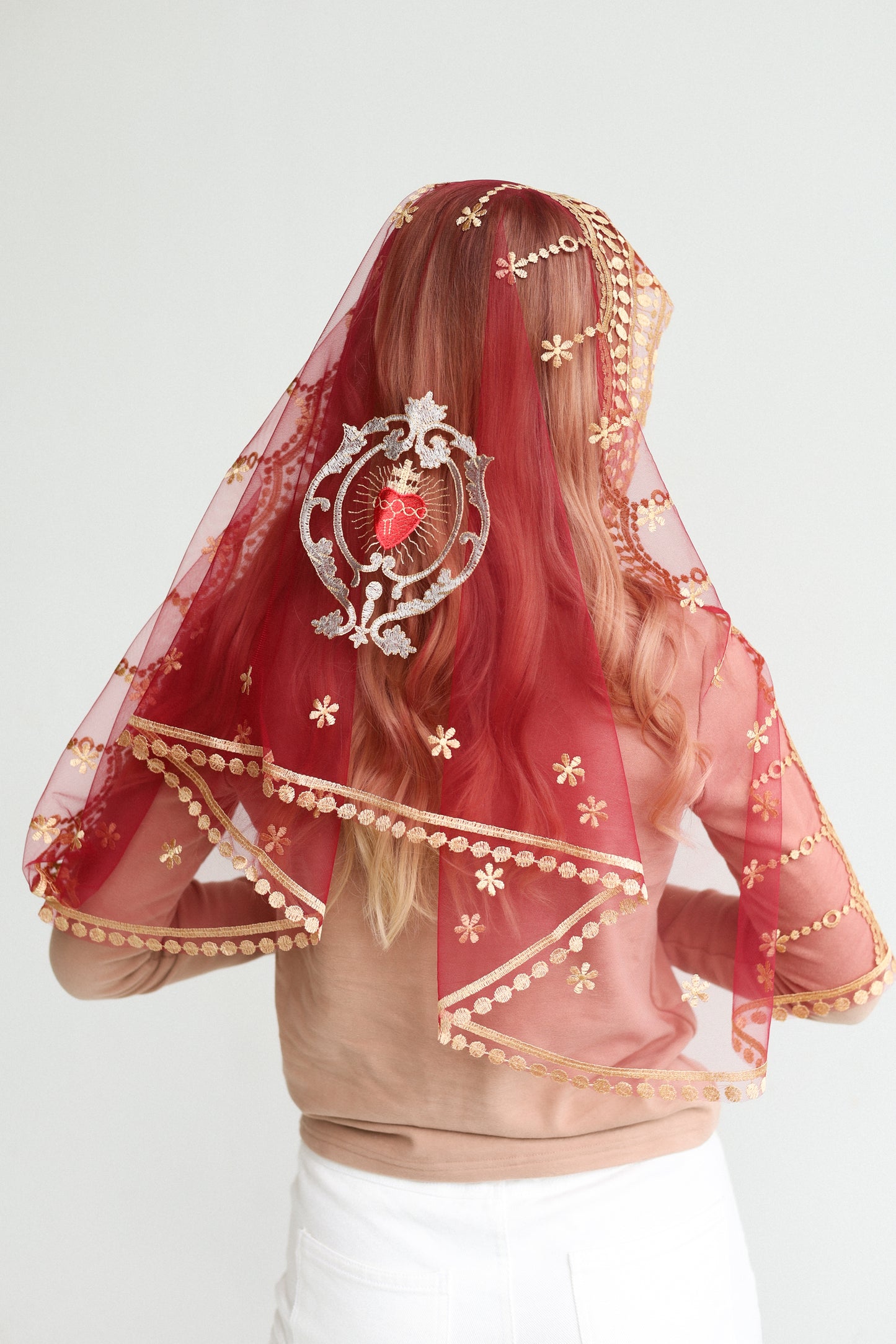 MANTILLA WITH HEART EMBROIDERY