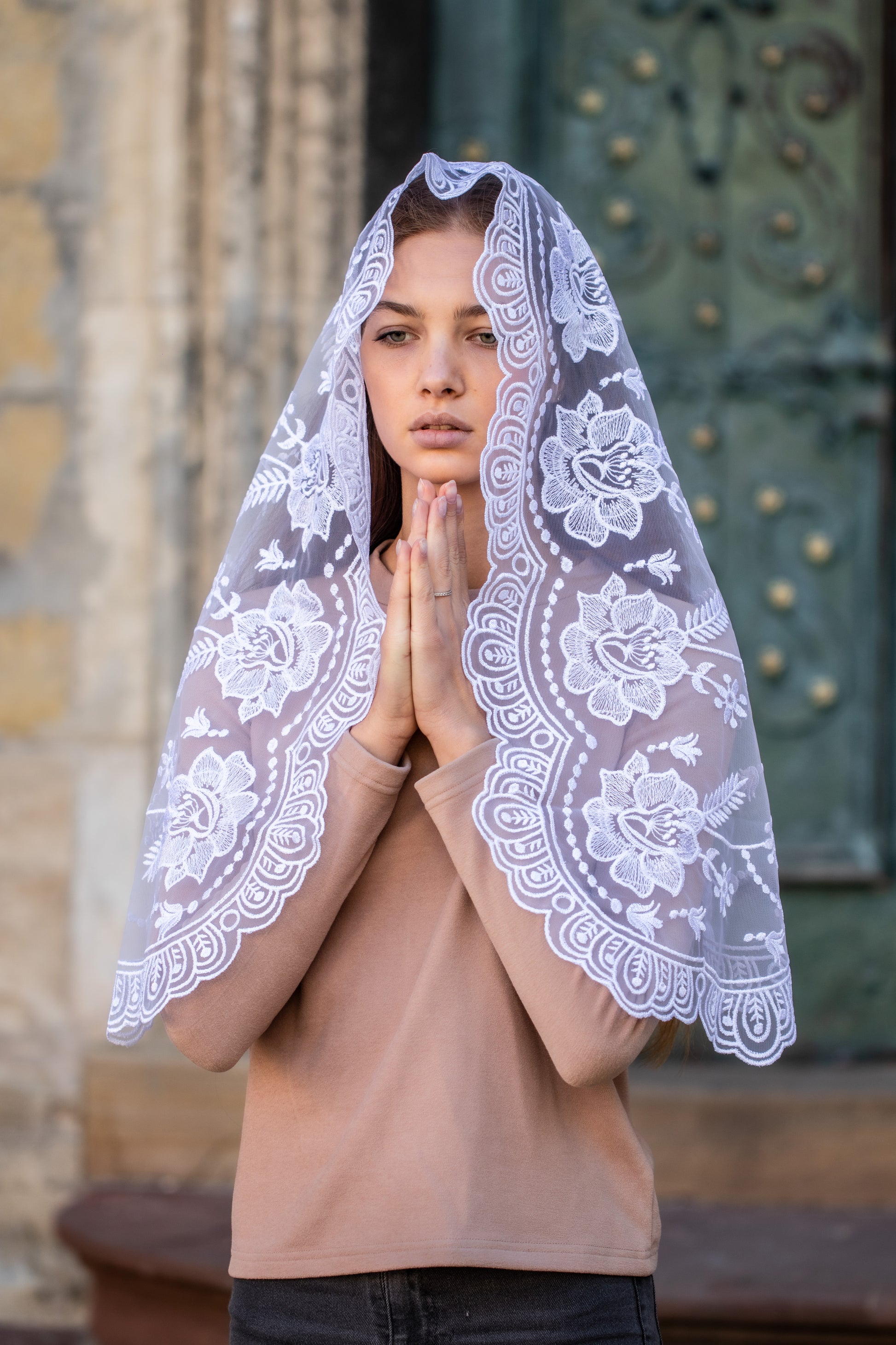 LONG PEACH MANTILLA - MariaVeils