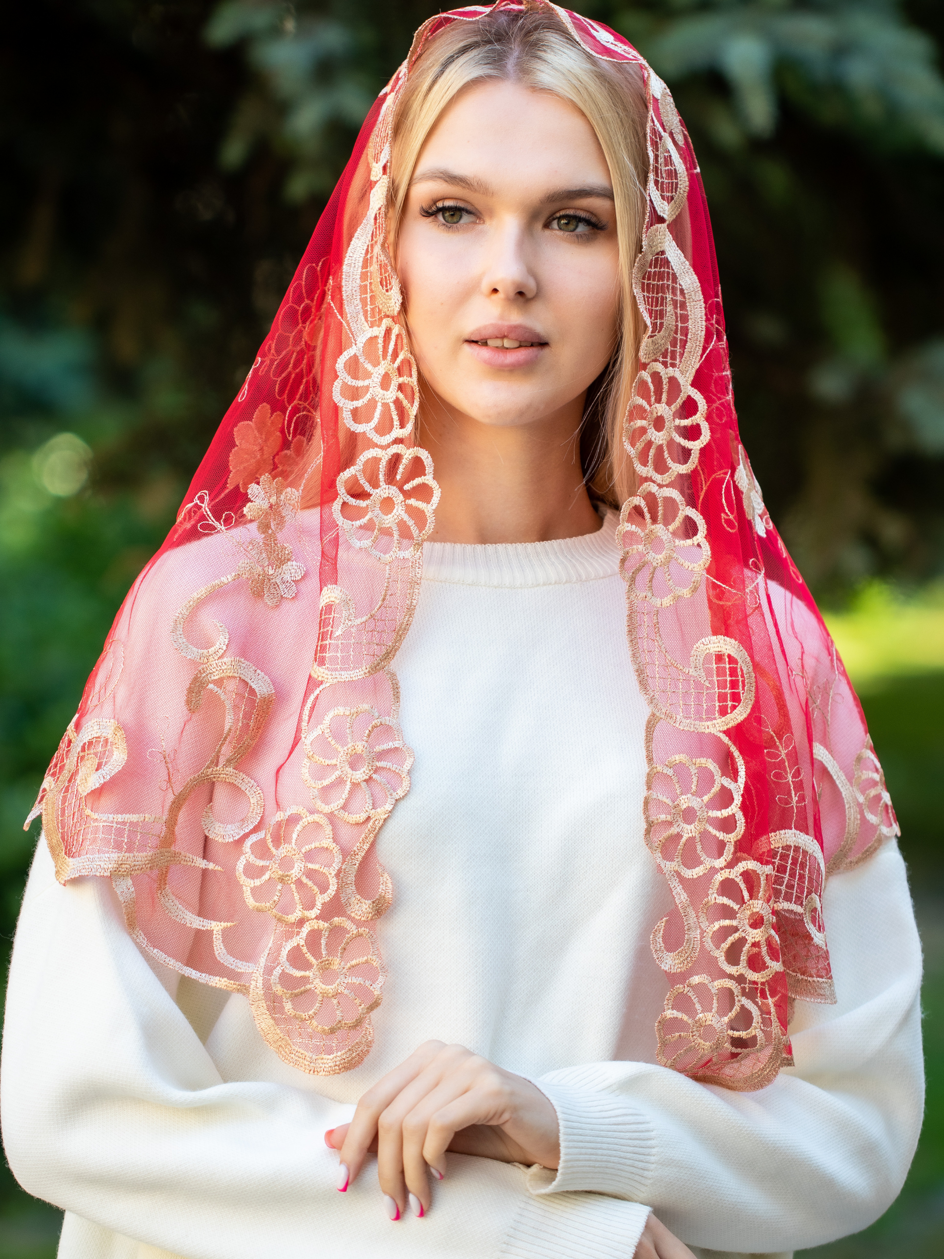 NEW!! Red Chapel Veil - MariaVeils