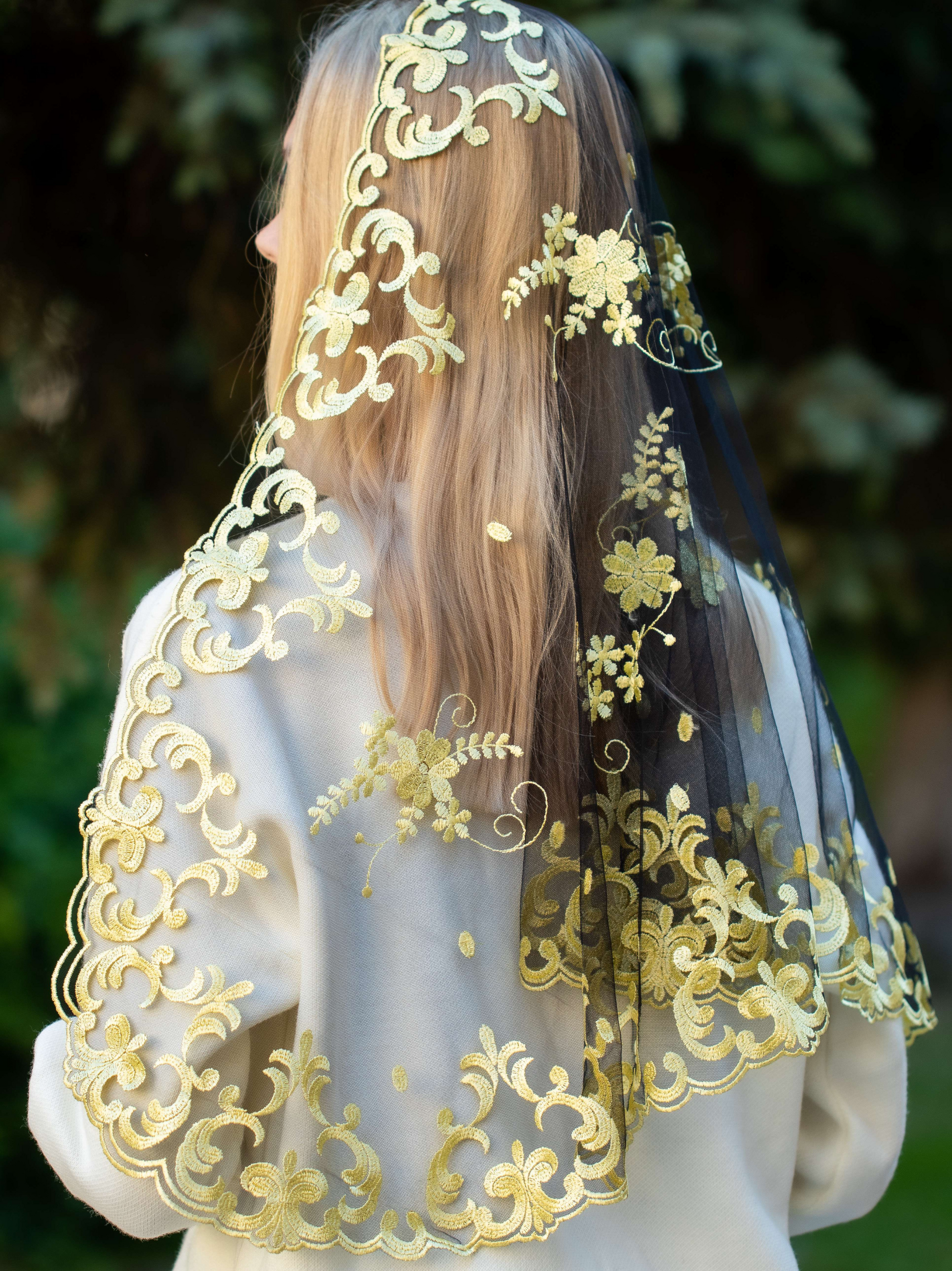 NEW!! Yellow Floral Veil - MariaVeils