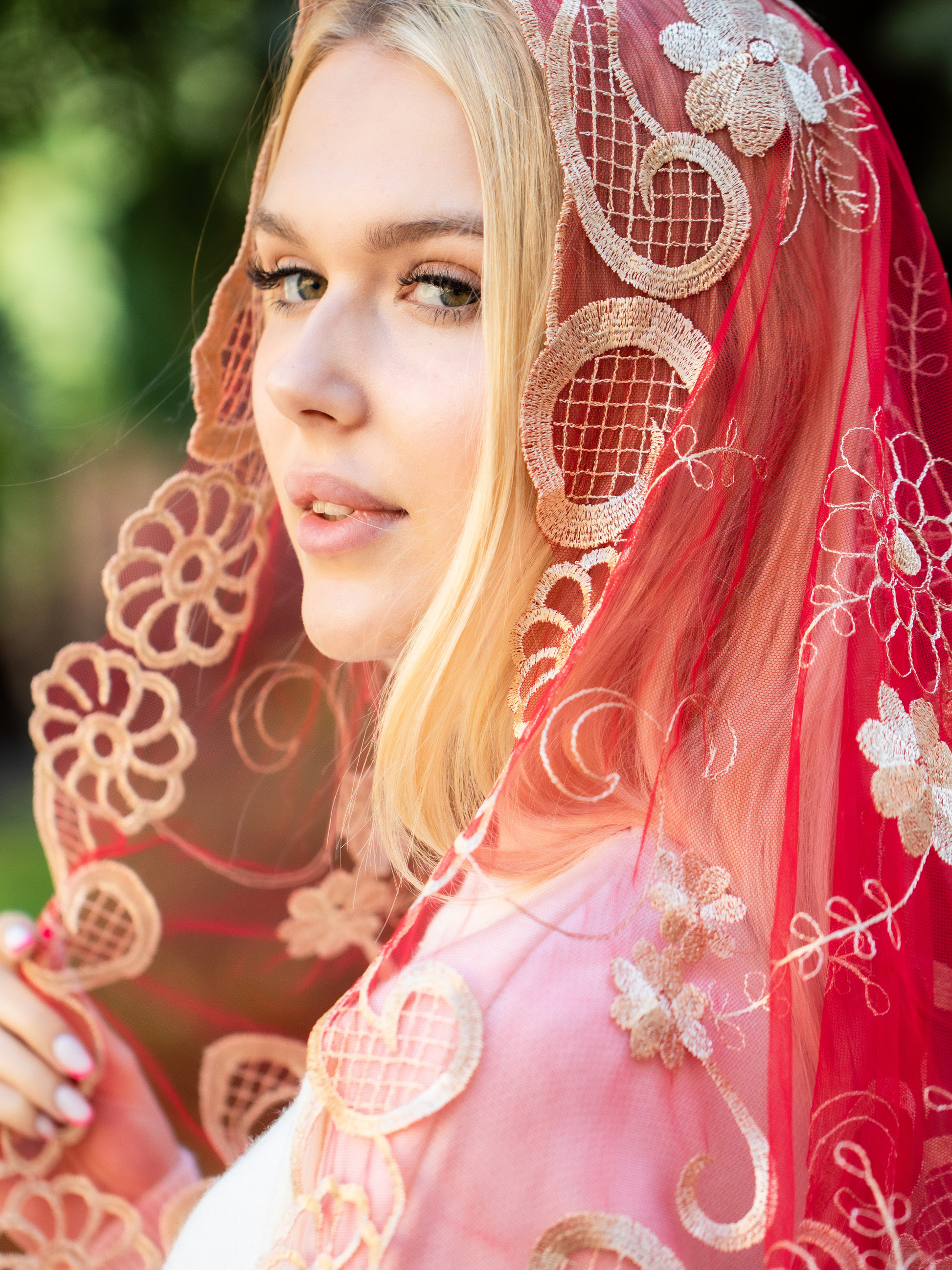 NEW!! Red Chapel Veil - MariaVeils