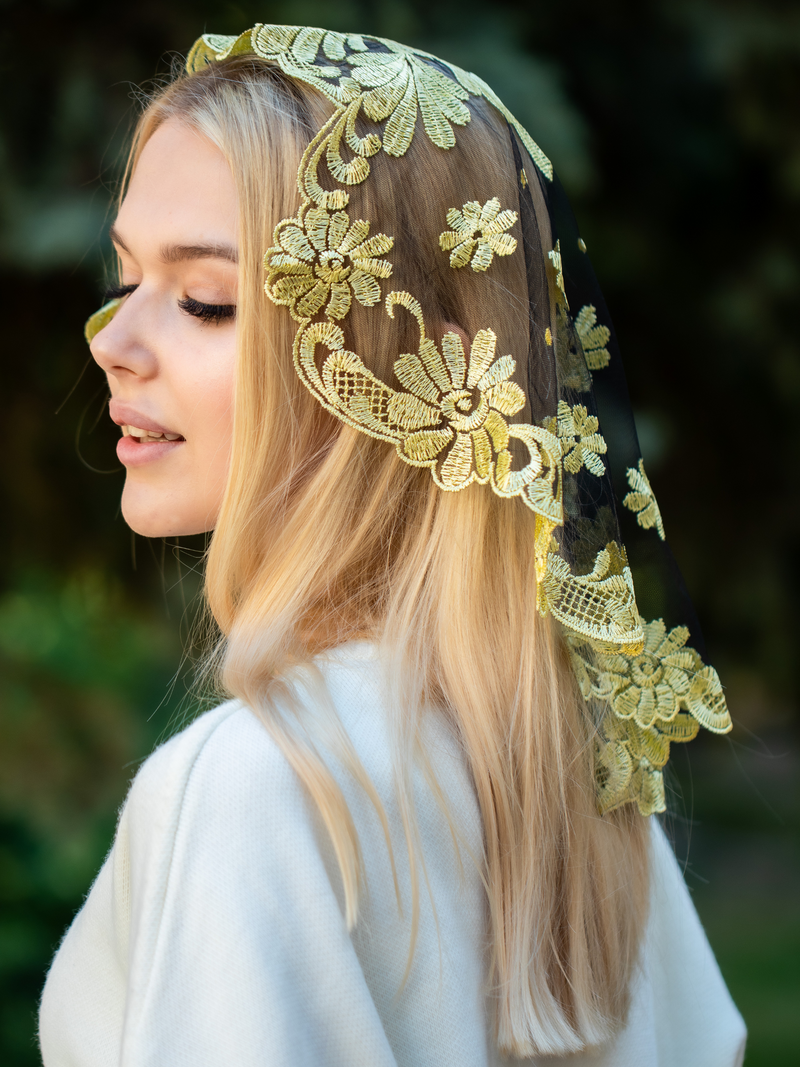 NEW!! Yellow floral veil - MariaVeils