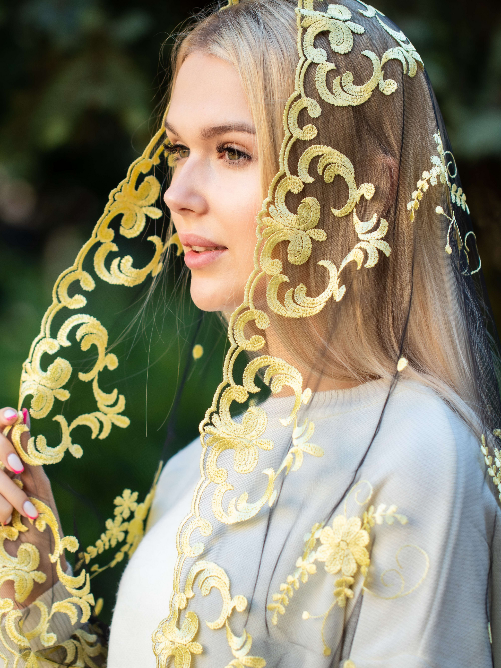 NEW!! Yellow Floral Veil - MariaVeils