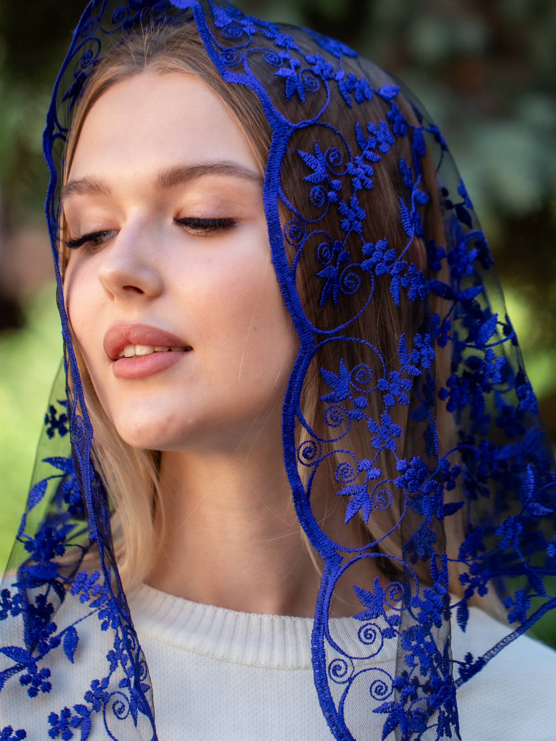 NEW!! Blue triangle Veil - MariaVeils